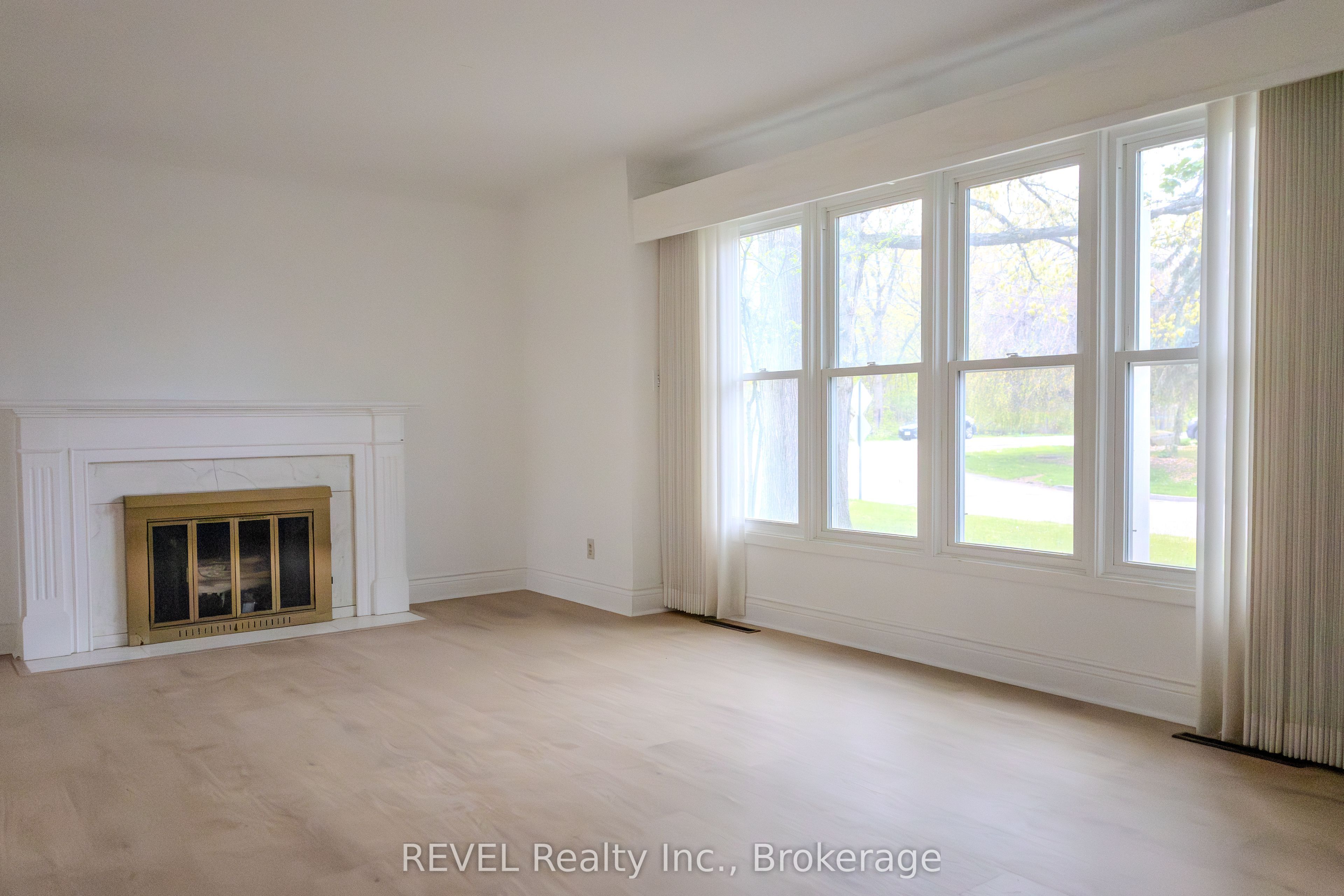 19 Woodington Crescent Property Photo 3