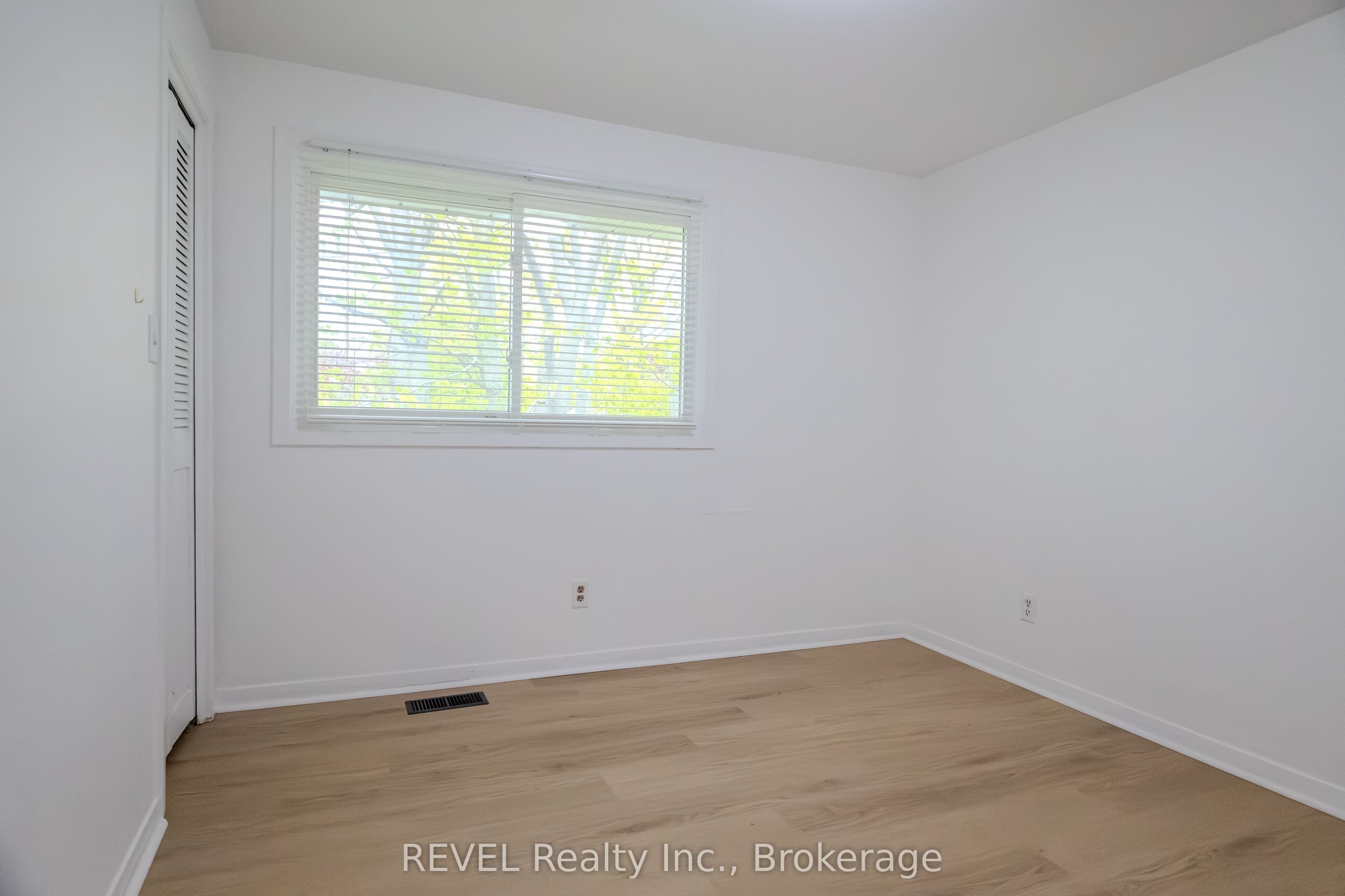 19 Woodington Crescent Property Photo 10
