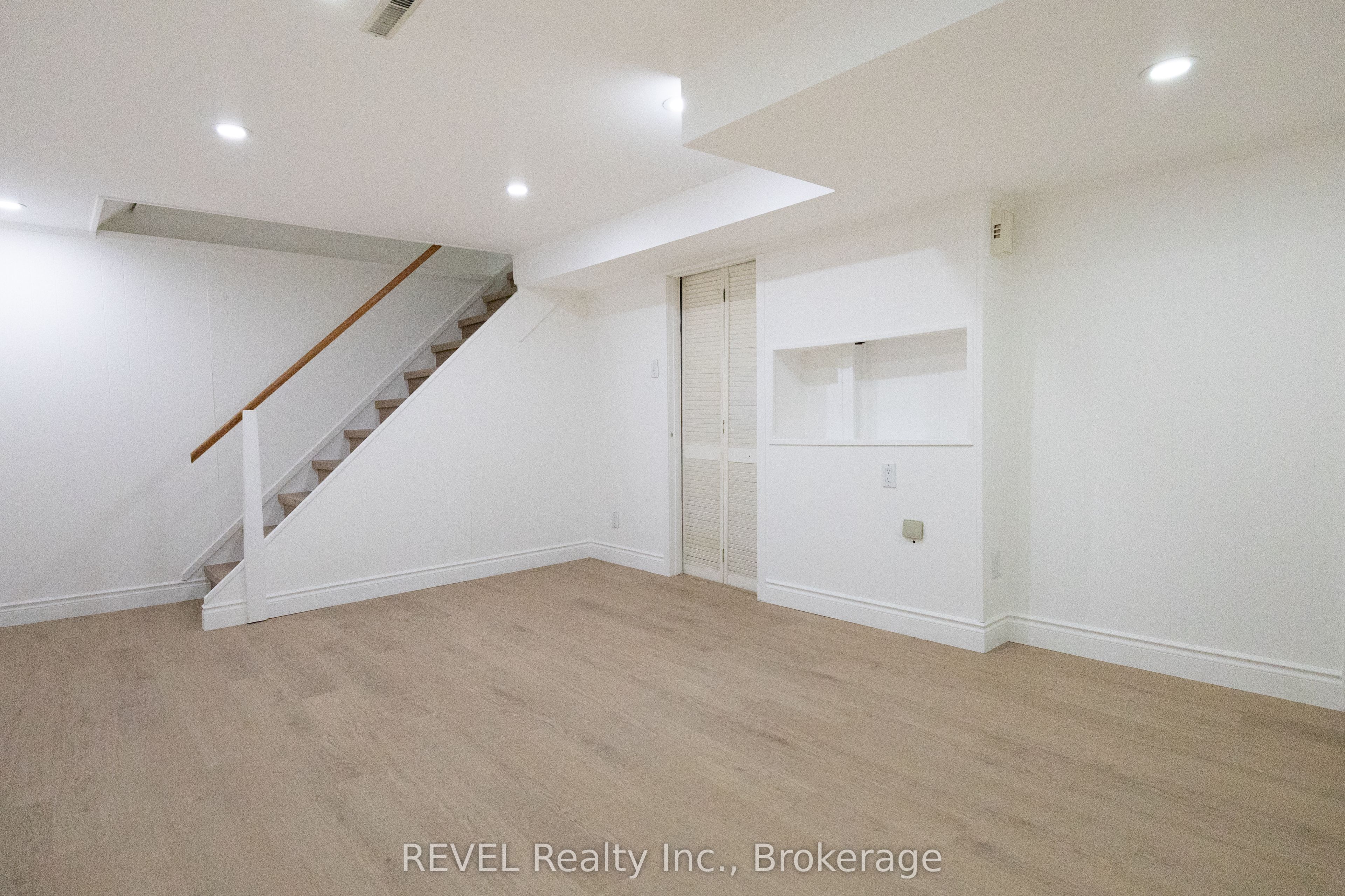 19 Woodington Crescent Property Photo 23