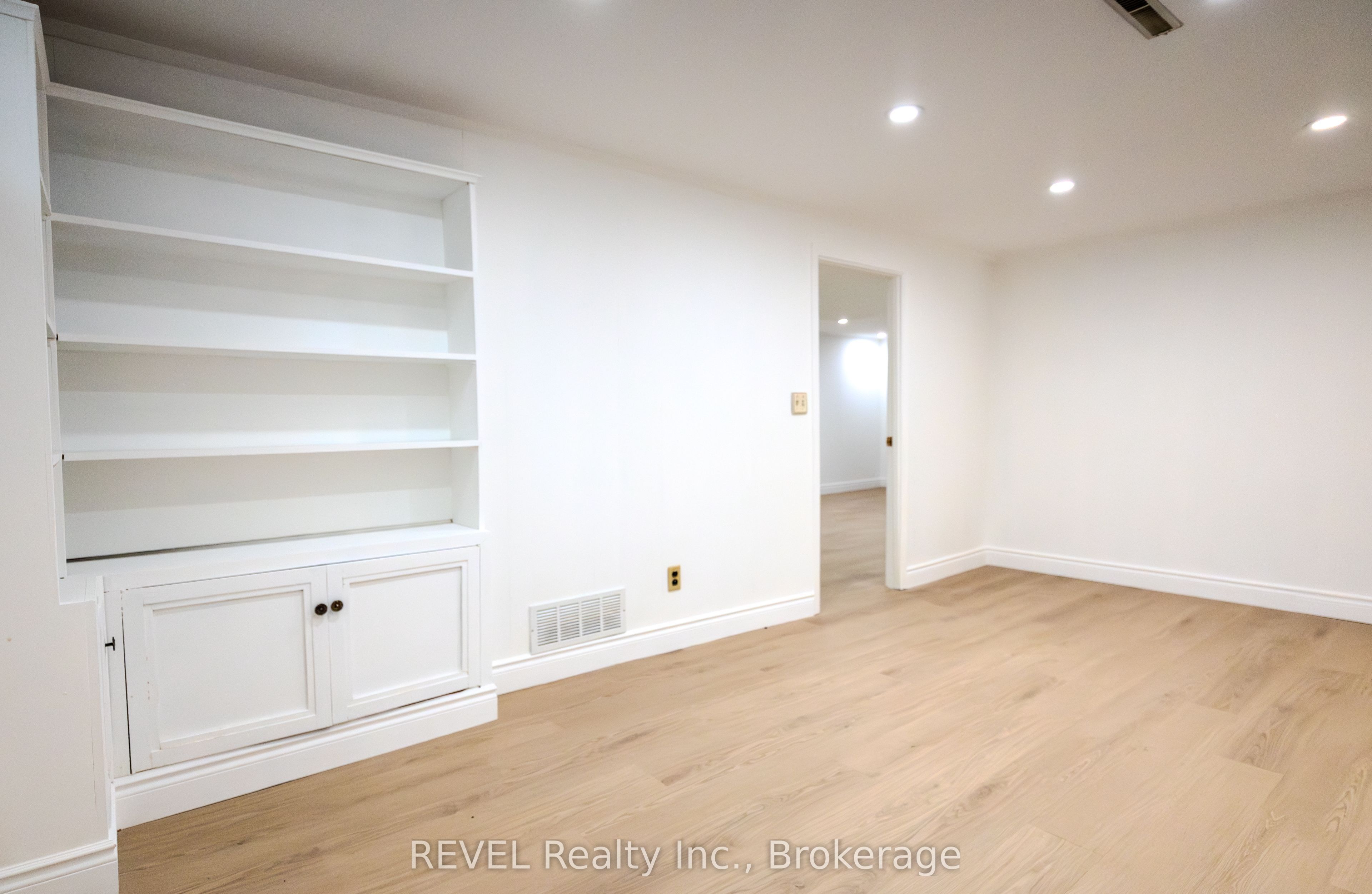 19 Woodington Crescent Property Photo 26