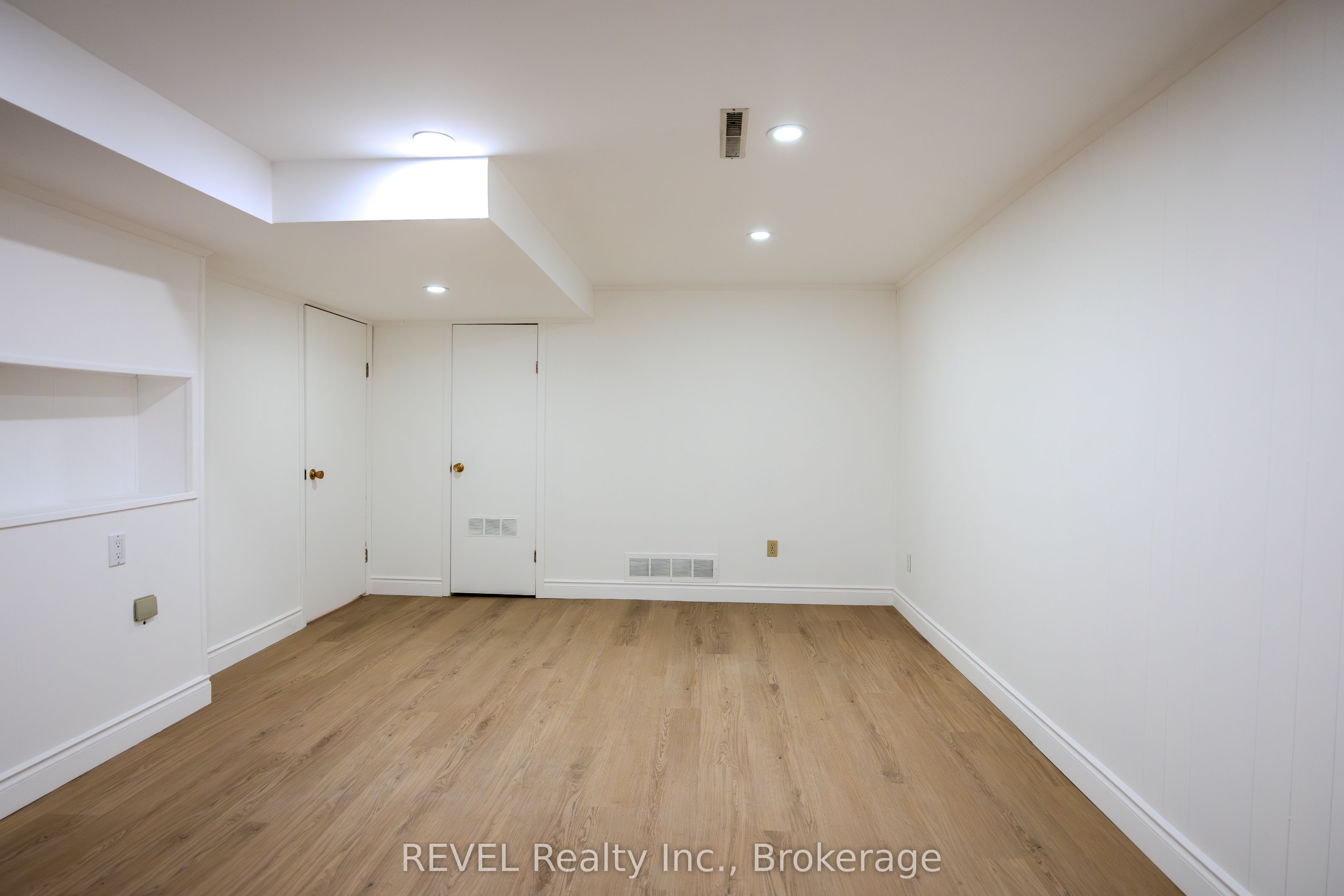 19 Woodington Crescent Property Photo 28