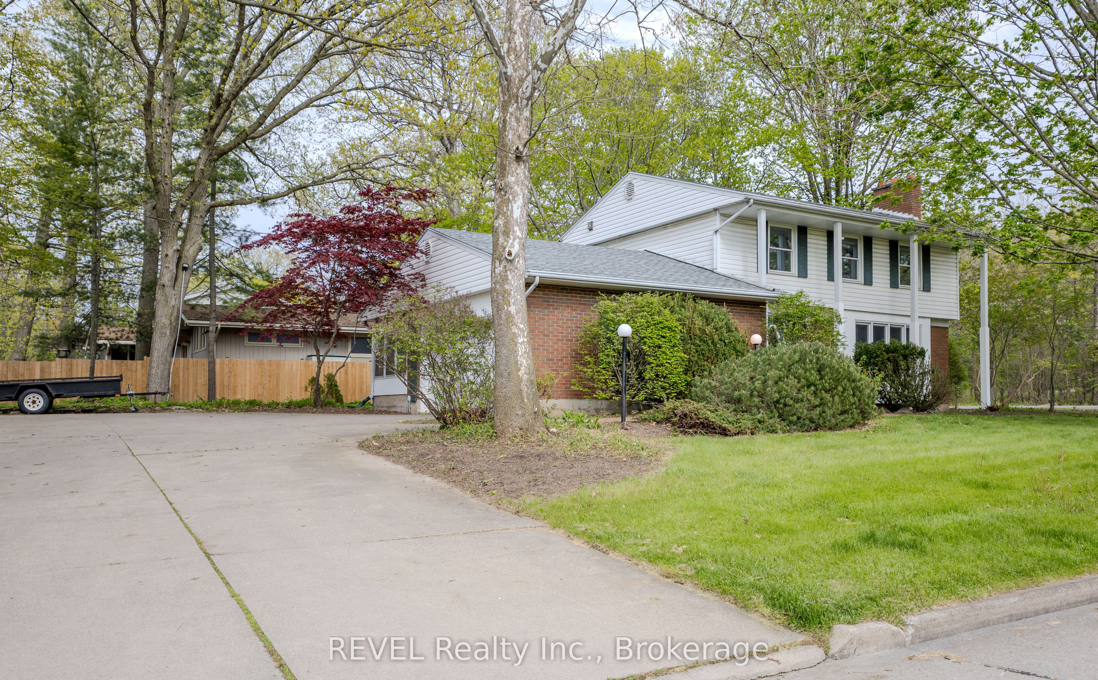 19 Woodington Crescent Property Photo 32