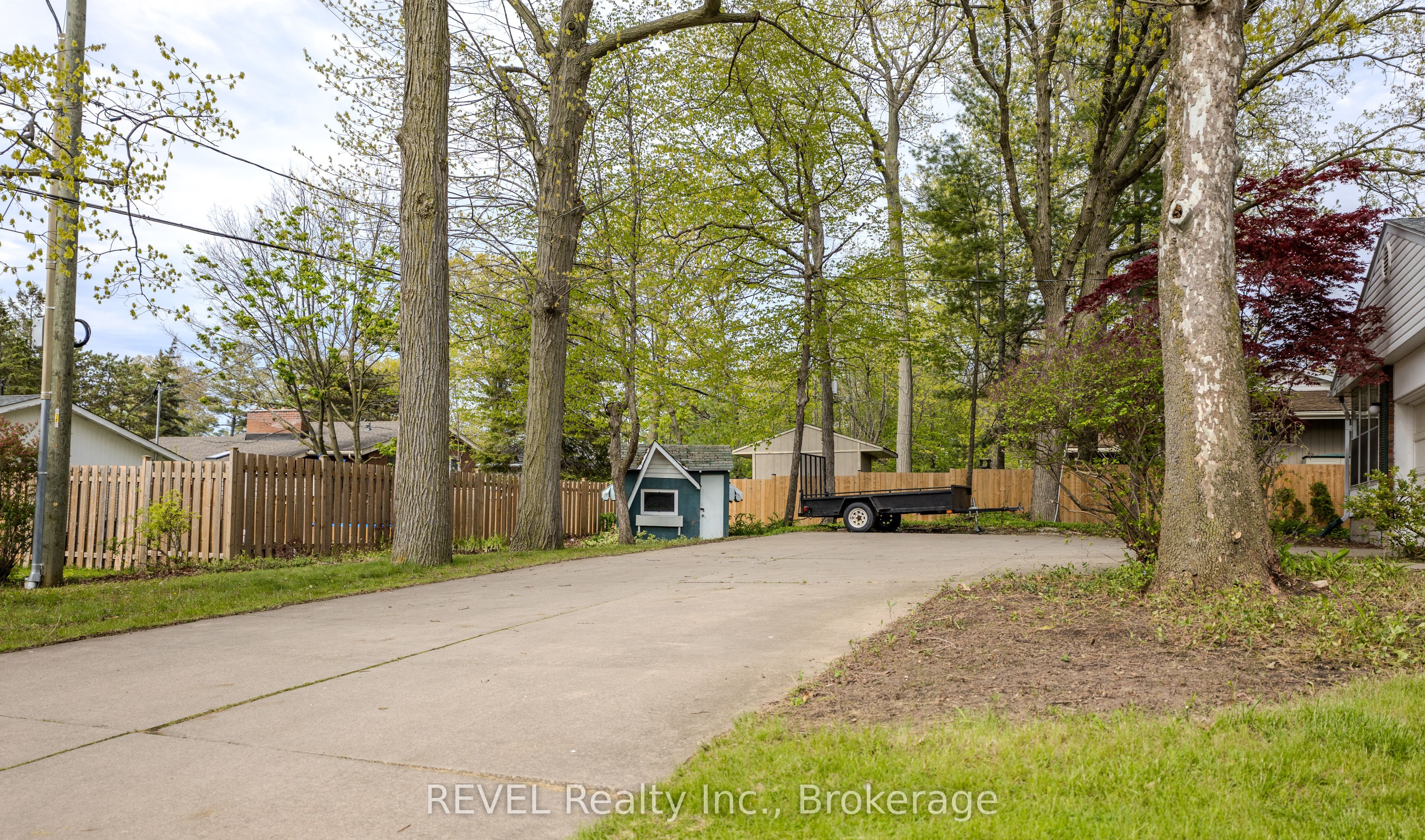 19 Woodington Crescent Property Photo 33