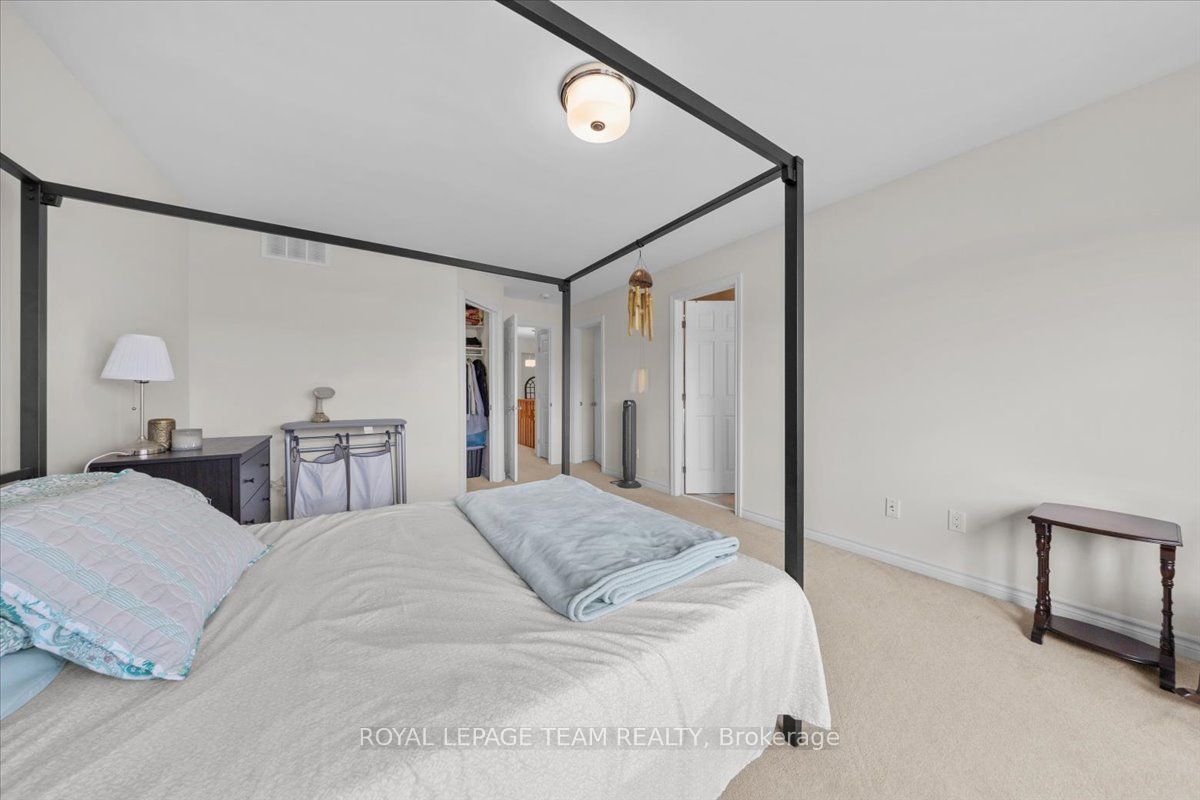 552 Jackdaw Avenue Property Photo 19