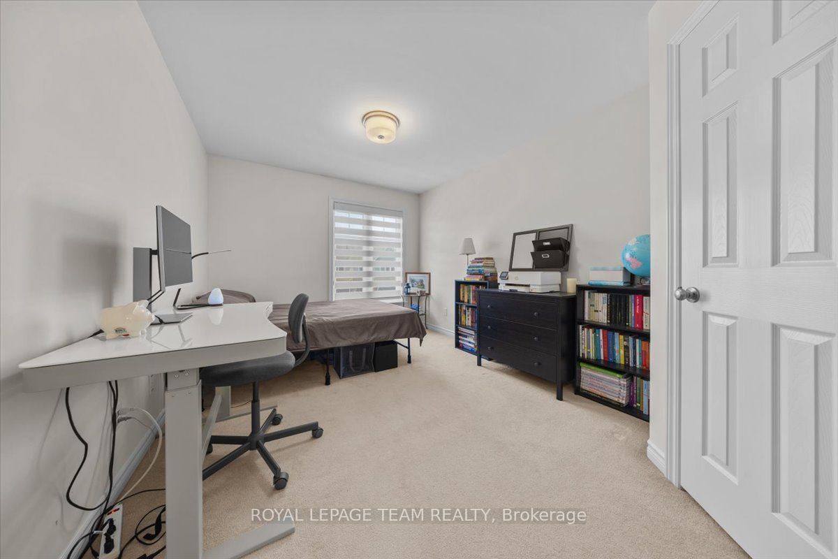 552 Jackdaw Avenue Property Photo 22