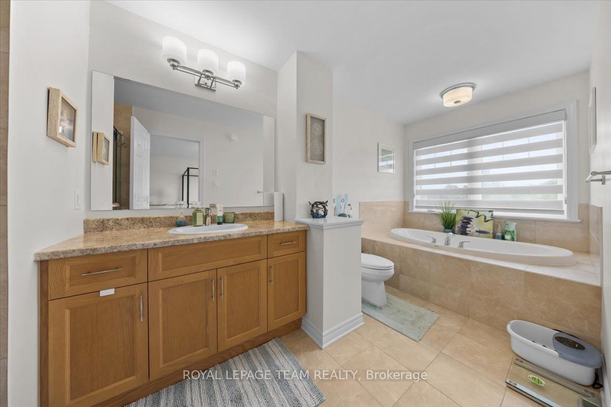 552 Jackdaw Avenue Property Photo 25