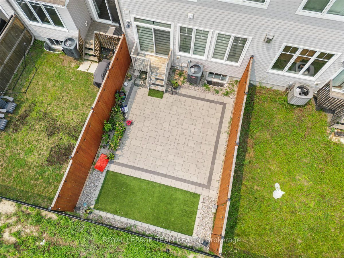 552 Jackdaw Avenue Property Photo 30