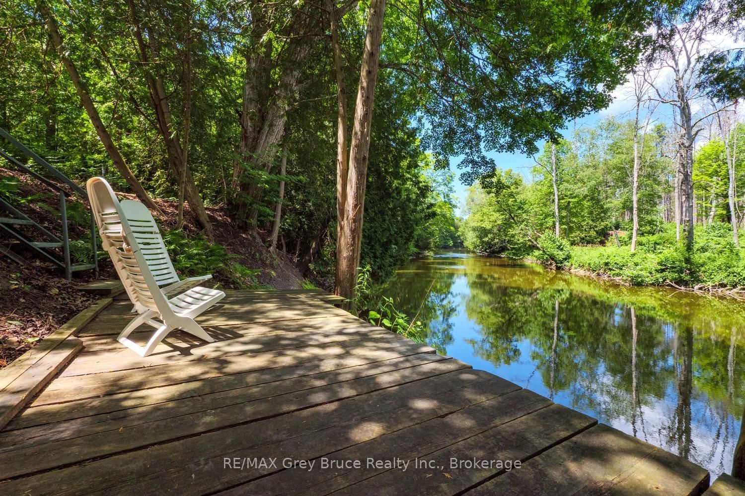30 Riverside Place Property Photo 2