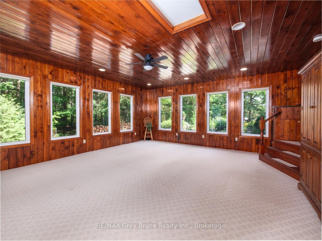 30 Riverside Place Property Photo 5