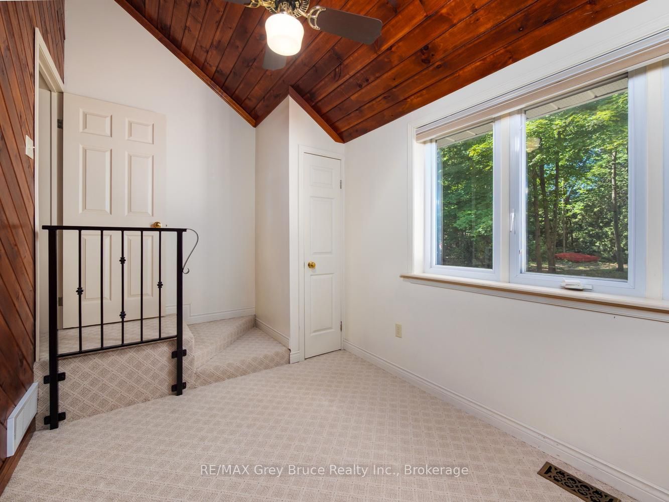 30 Riverside Place Property Photo 31