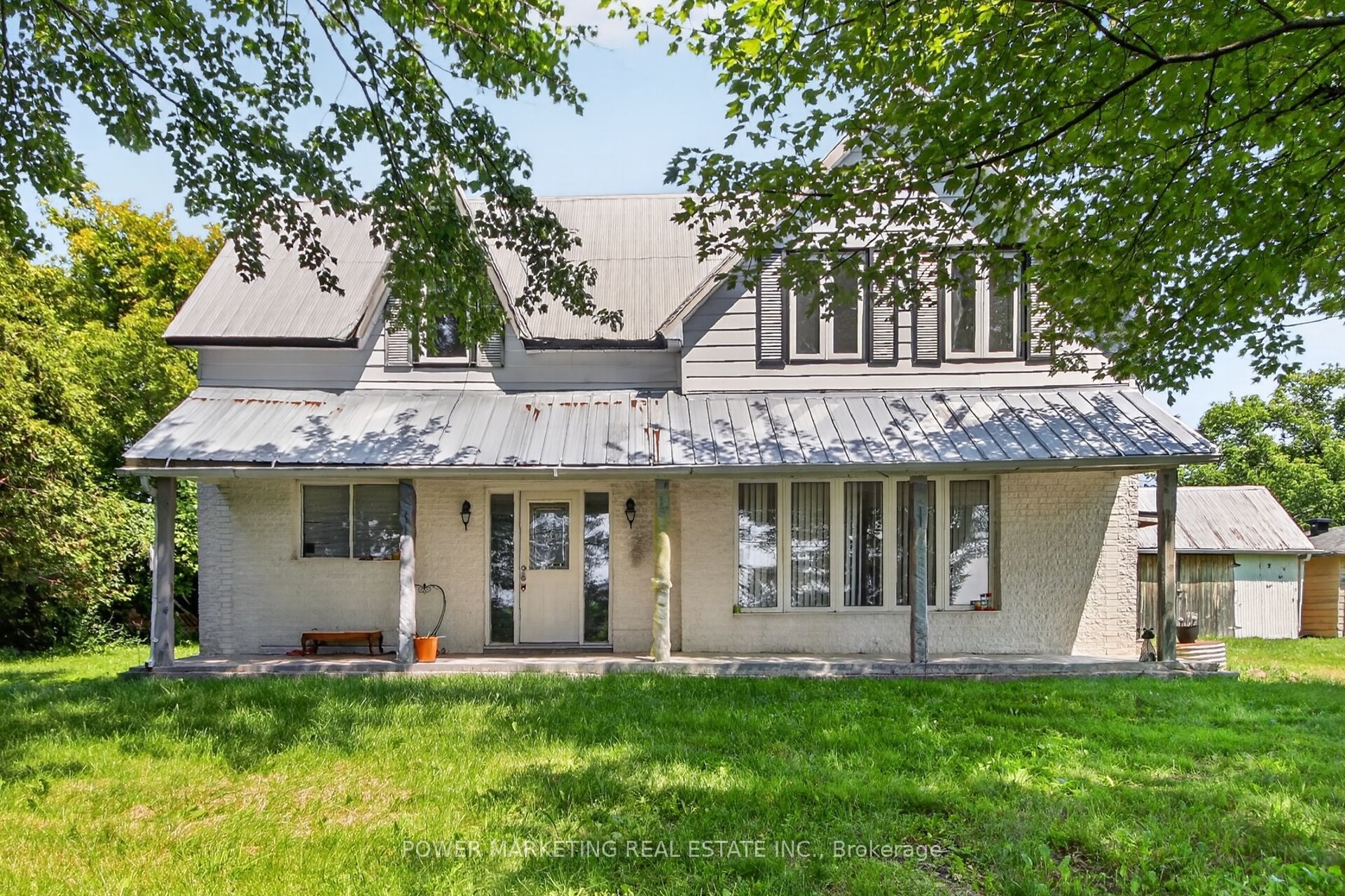 2051 Blackcreek Road Property Photo 1