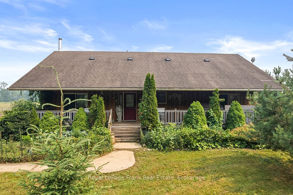 720472 20 Side Road Property Photo 5