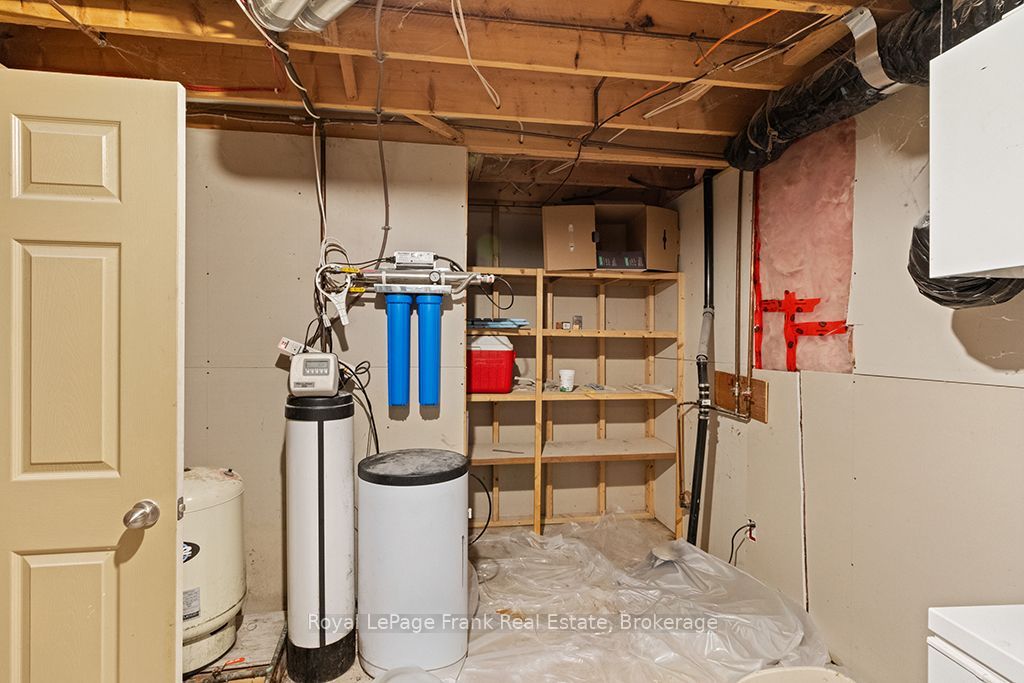720472 20 Side Road Property Photo 31