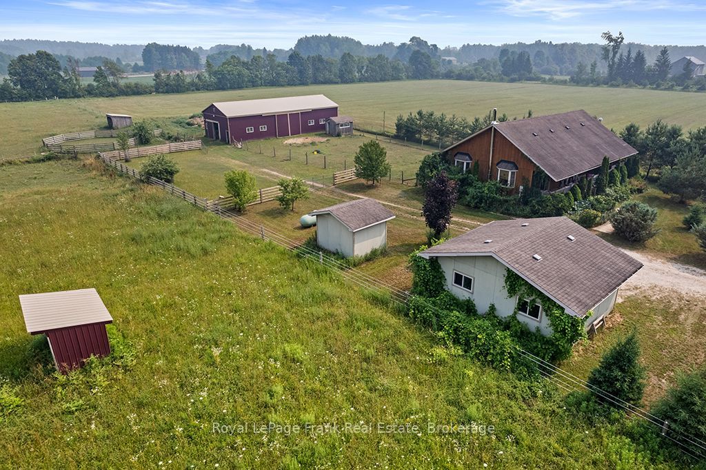 720472 20 Side Road Property Photo 47