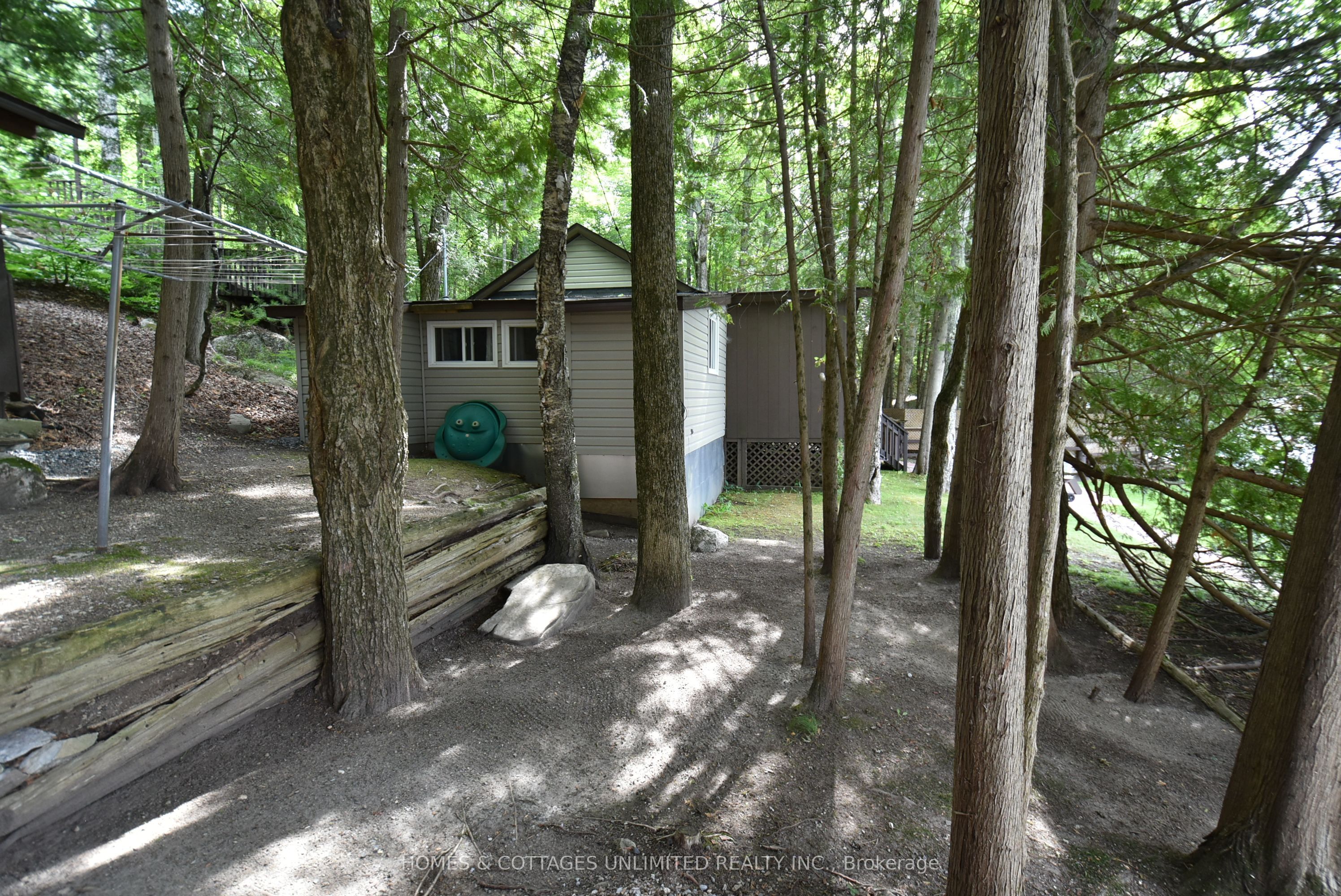 1070 Young Lane Property Photo 9