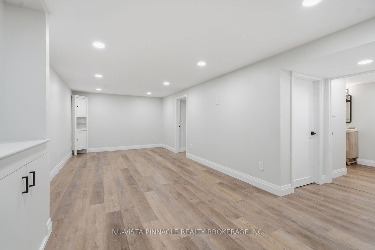 59 Kinnear Crescent Property Photo 32