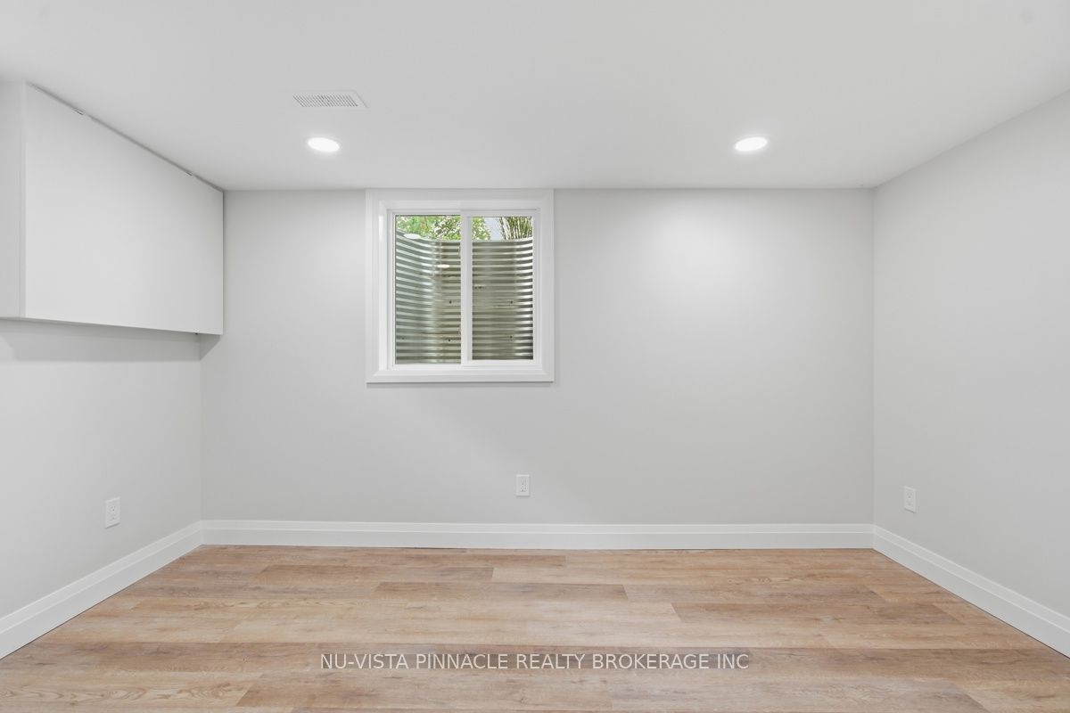 59 Kinnear Crescent Property Photo 34