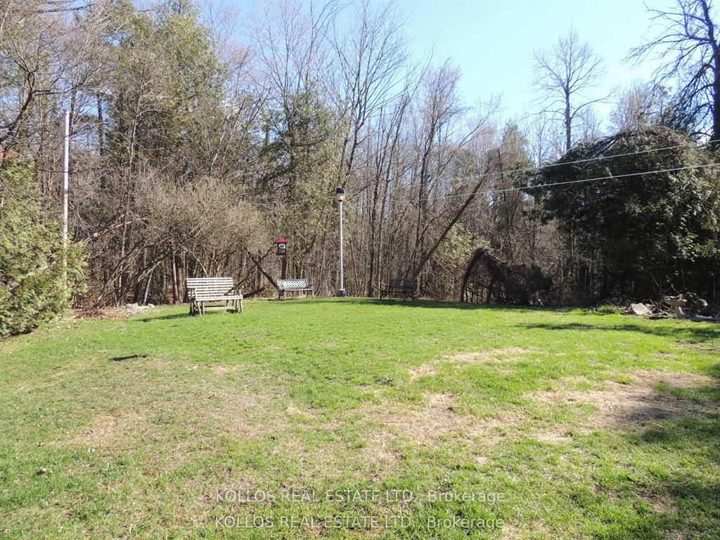 3028 Roger Stevens Drive Property Photo 3
