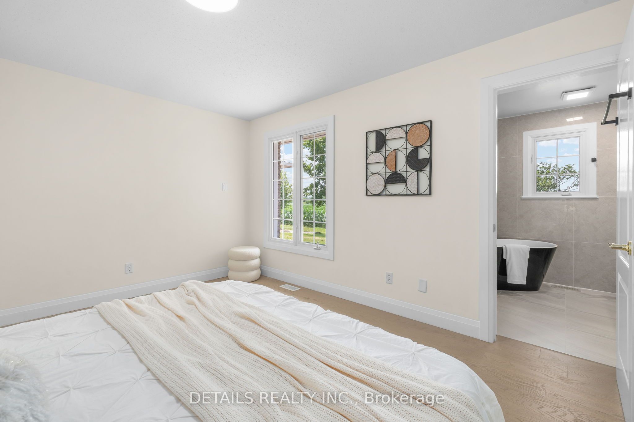6408 Fourth Line Road Property Photo 25