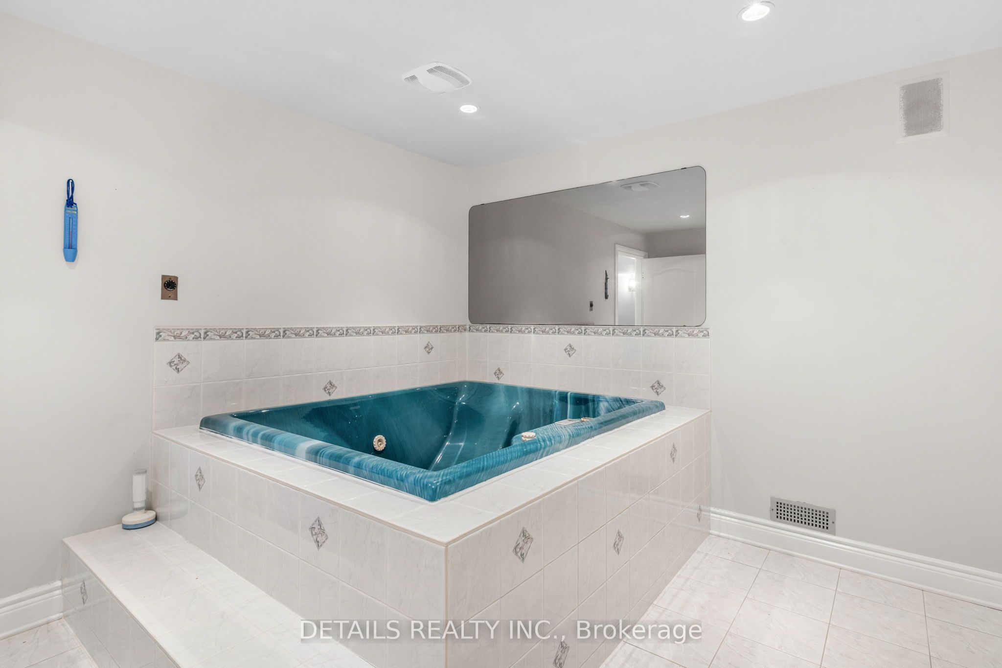 6408 Fourth Line Road Property Photo 40