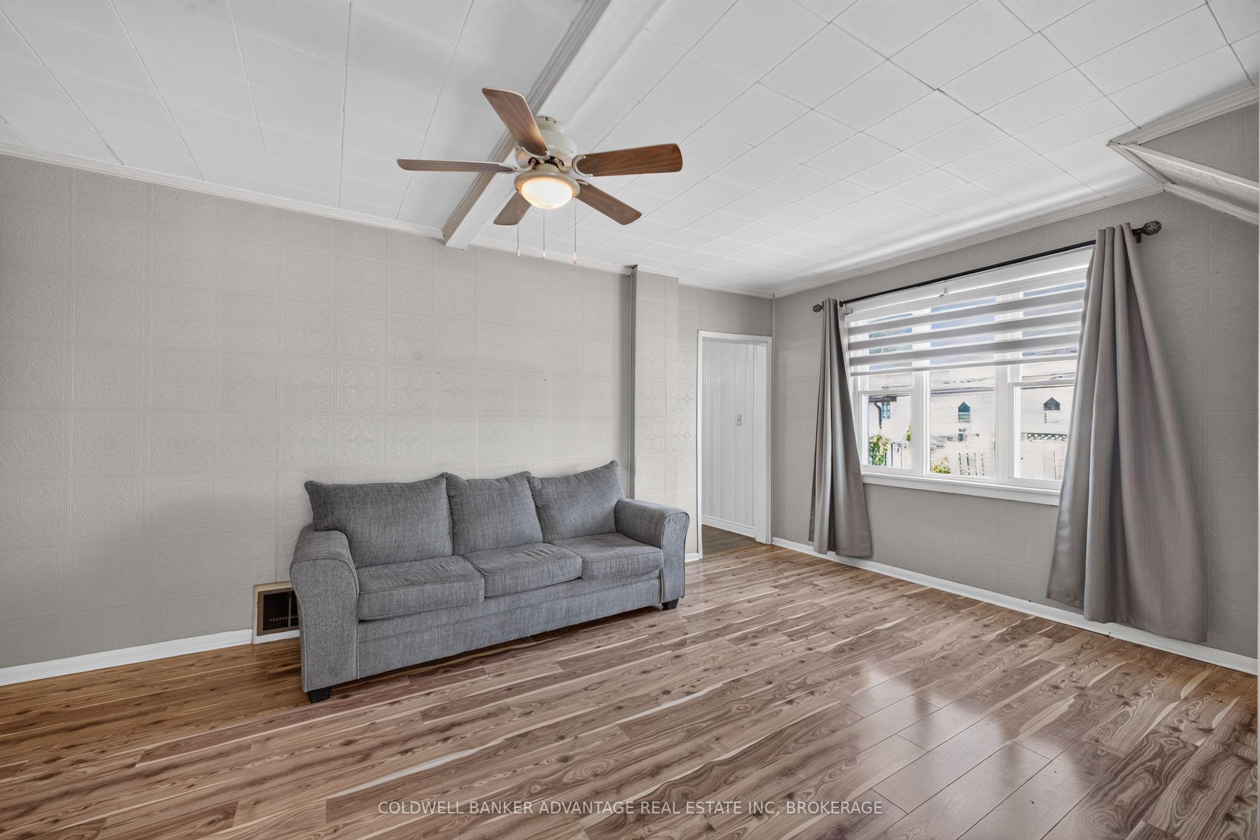 229 Broadway Avenue Property Photo 5