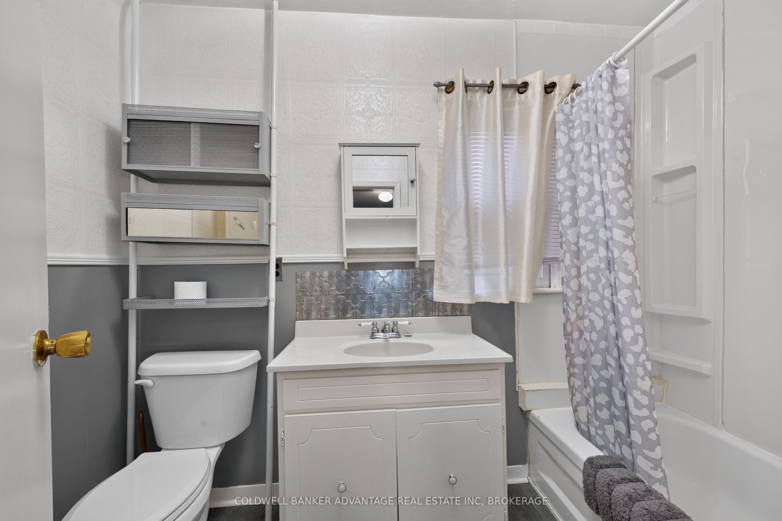 229 Broadway Avenue Property Photo 11