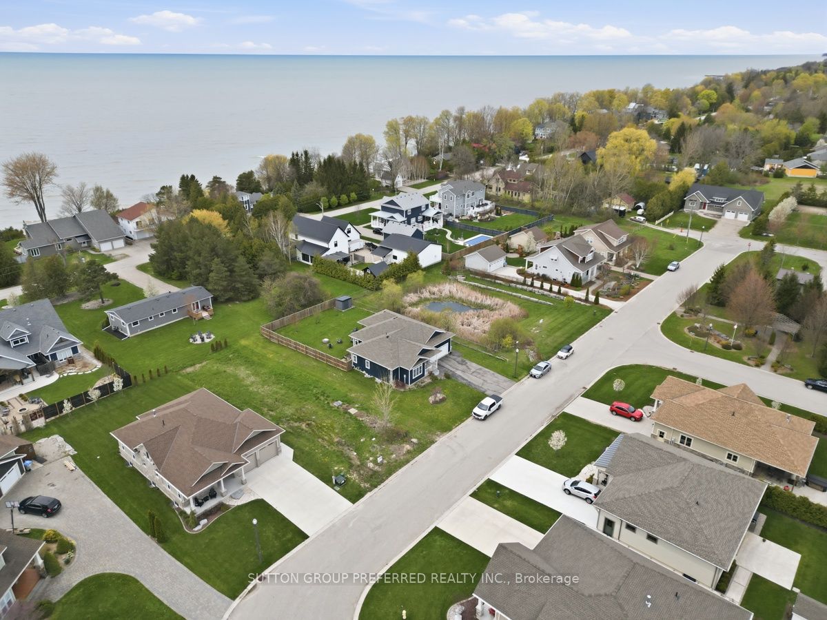 26 Thimbleweed Drive Property Photo 4