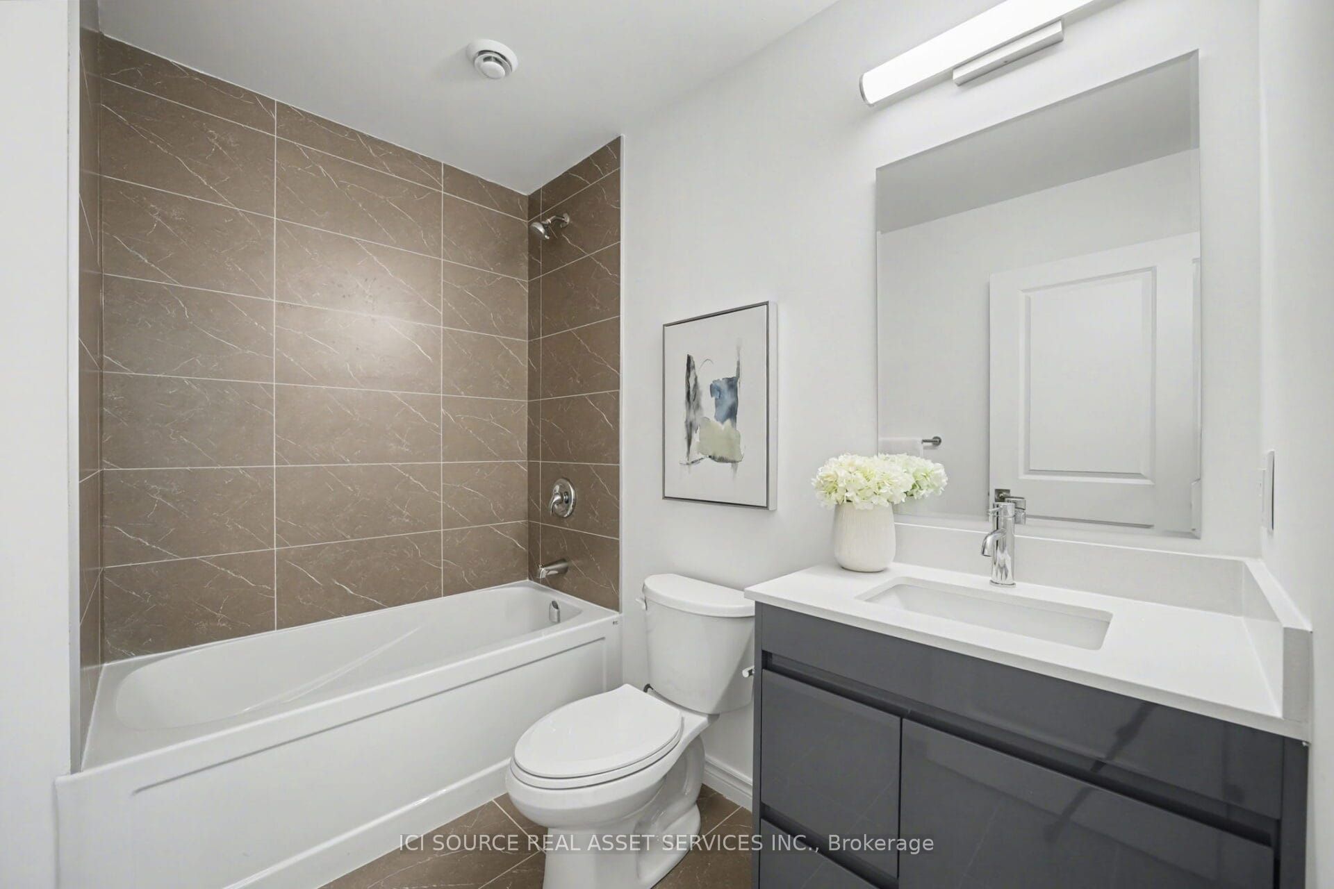 2 Slessor Boulevard 10 Property Photo 12