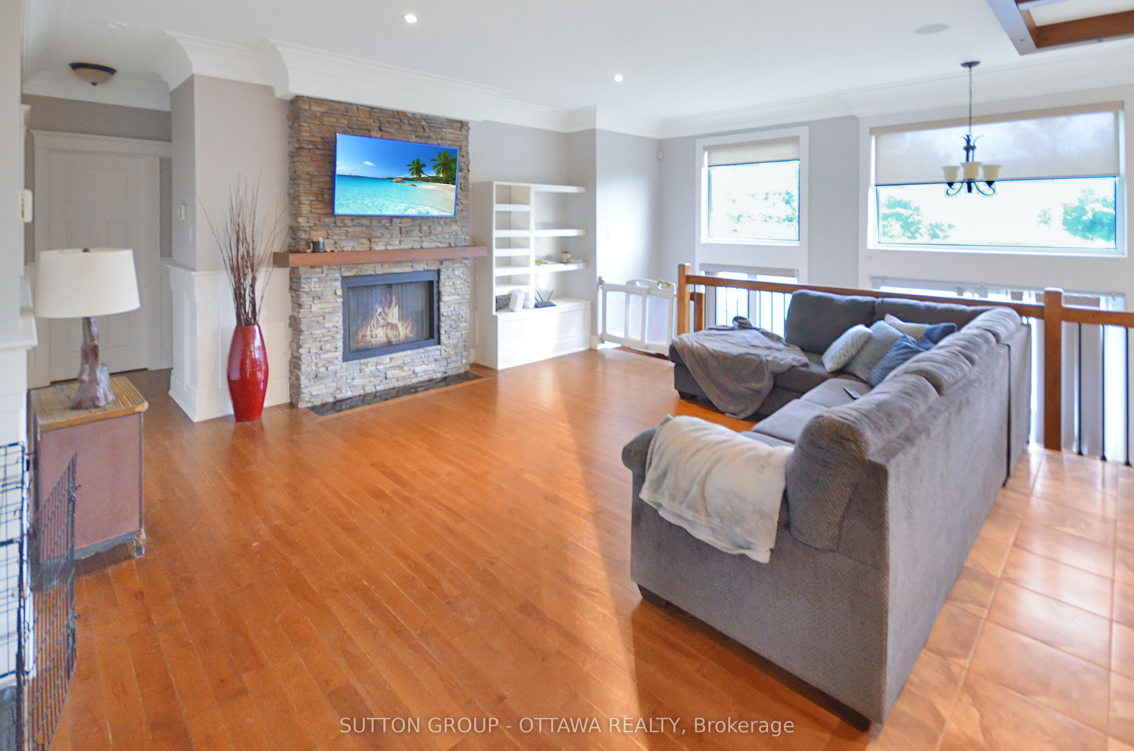 588 Russell Road Property Photo 5