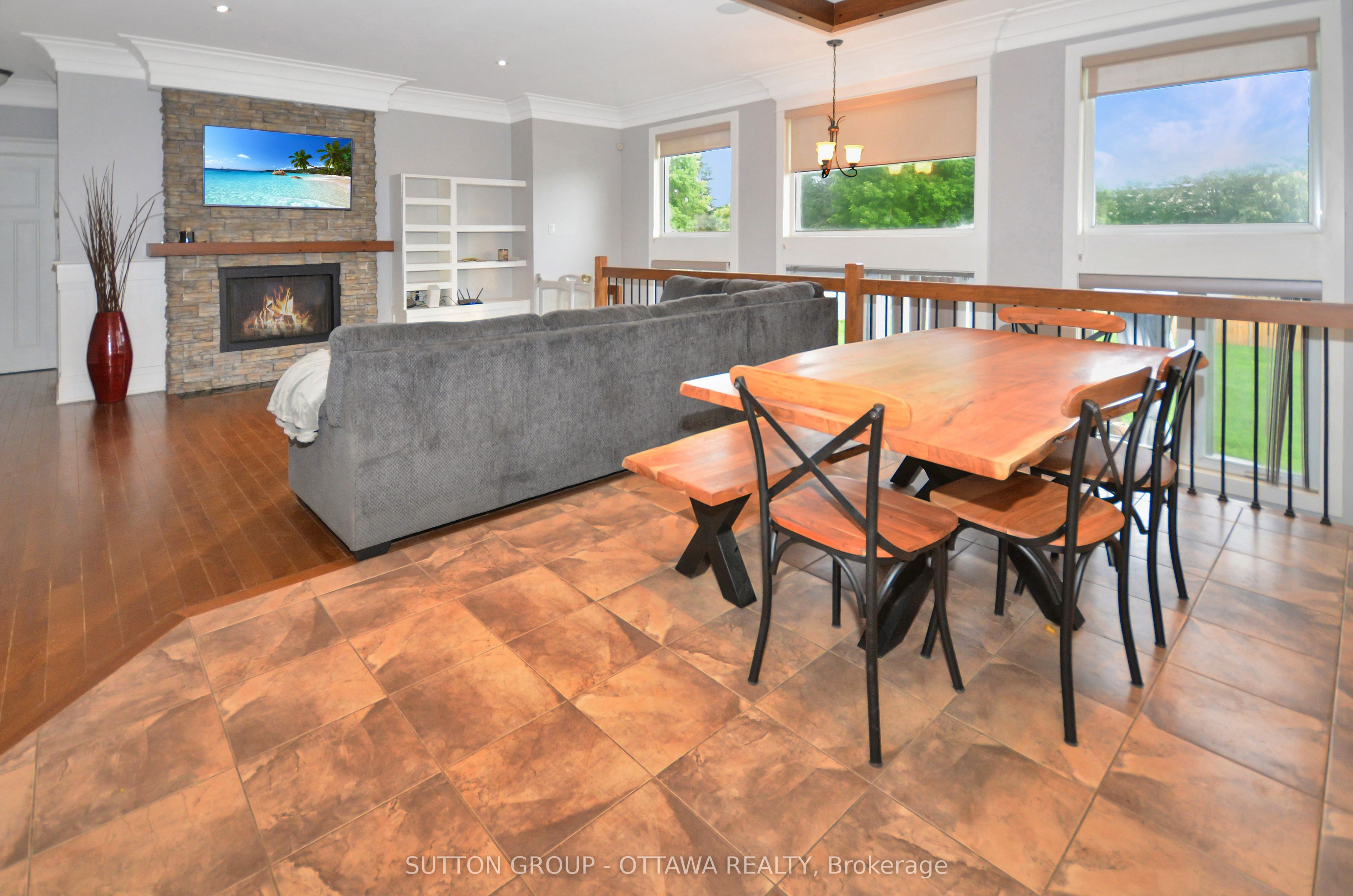 588 Russell Road Property Photo 6