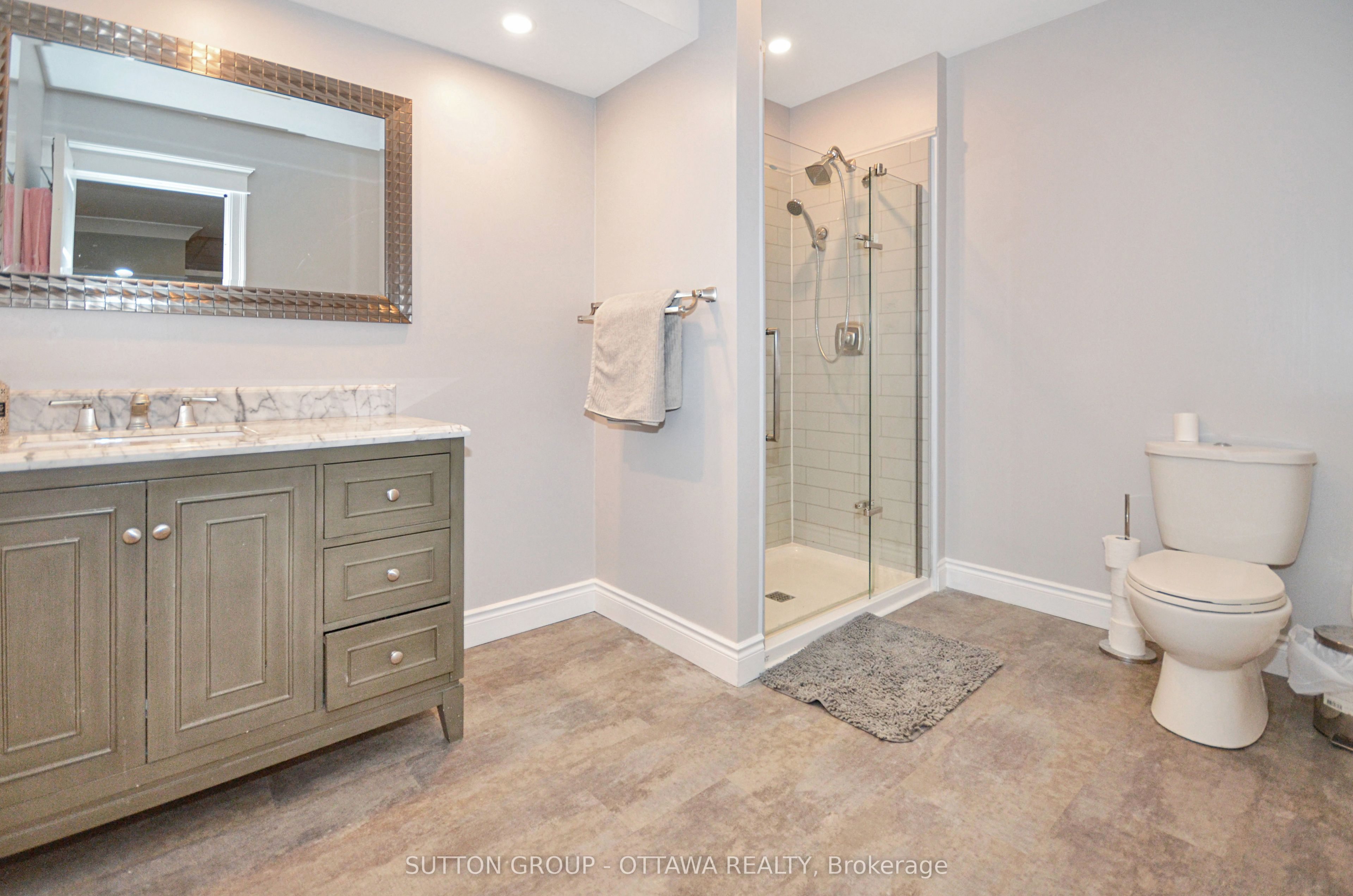 588 Russell Road Property Photo 19