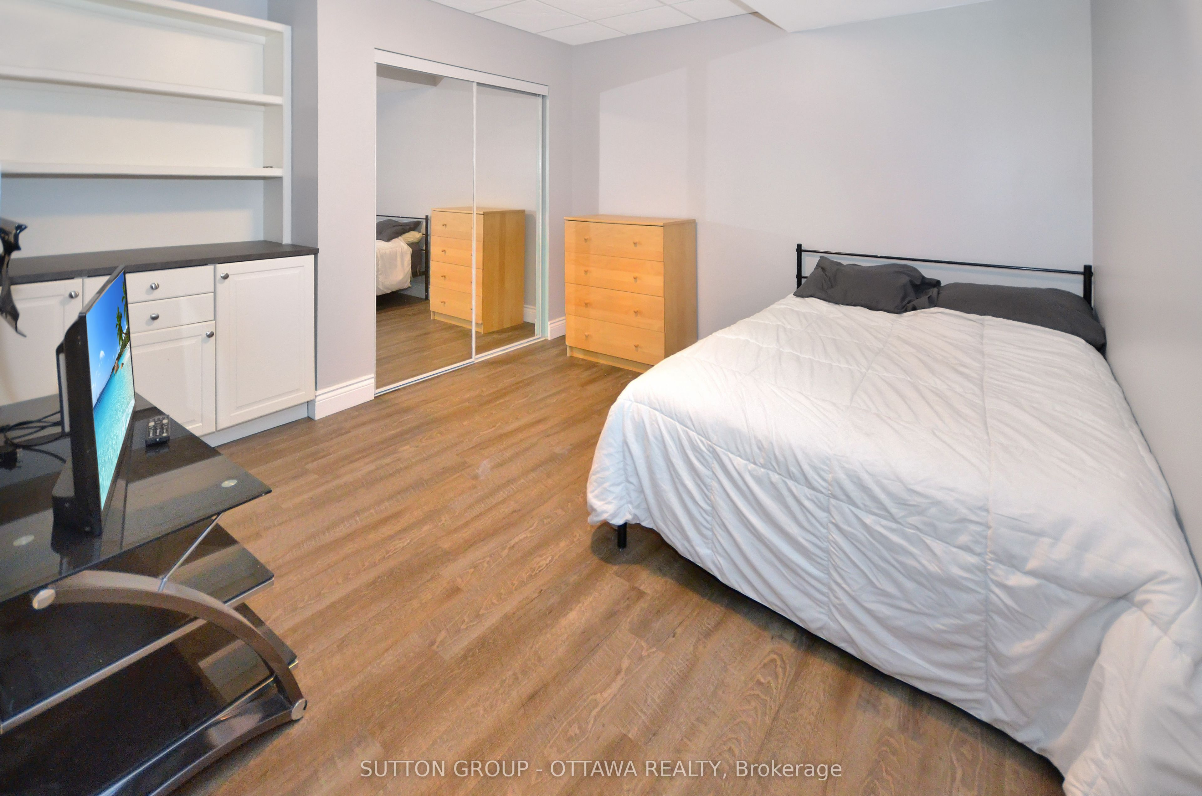 588 Russell Road Property Photo 20