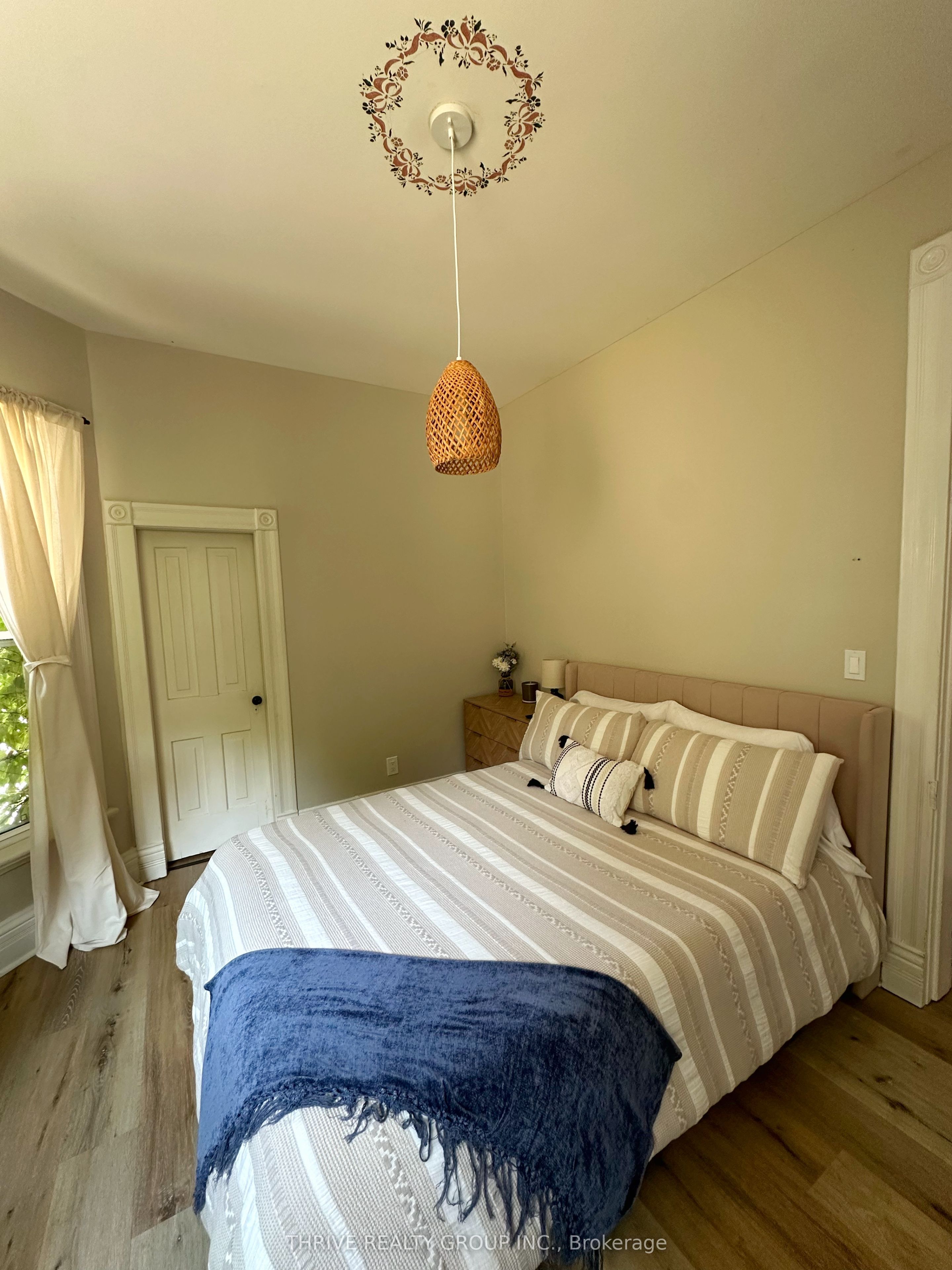 369 Maitland Street Upper Property Photo 6