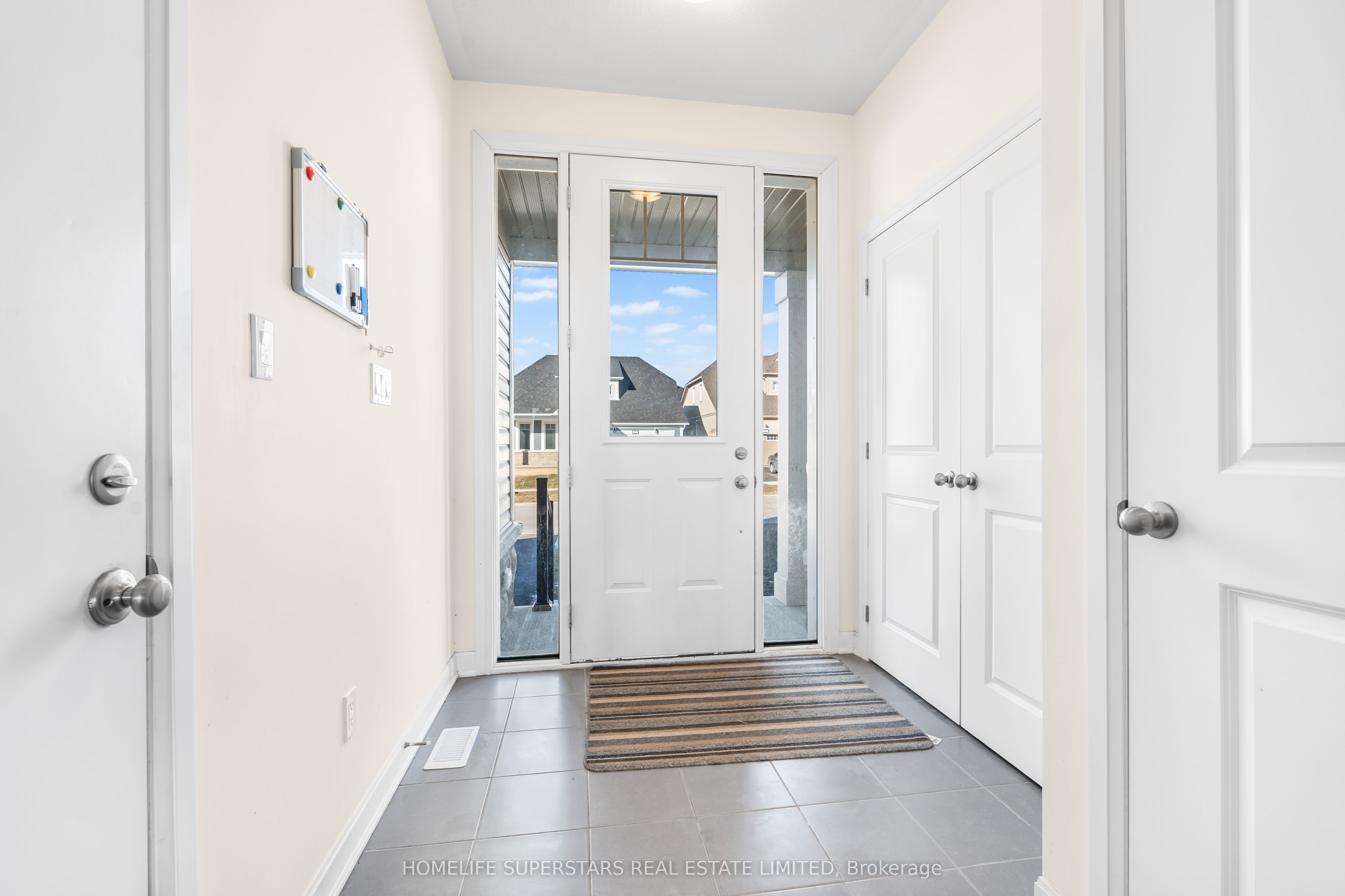 18 Oakmont Drive Property Photo 3