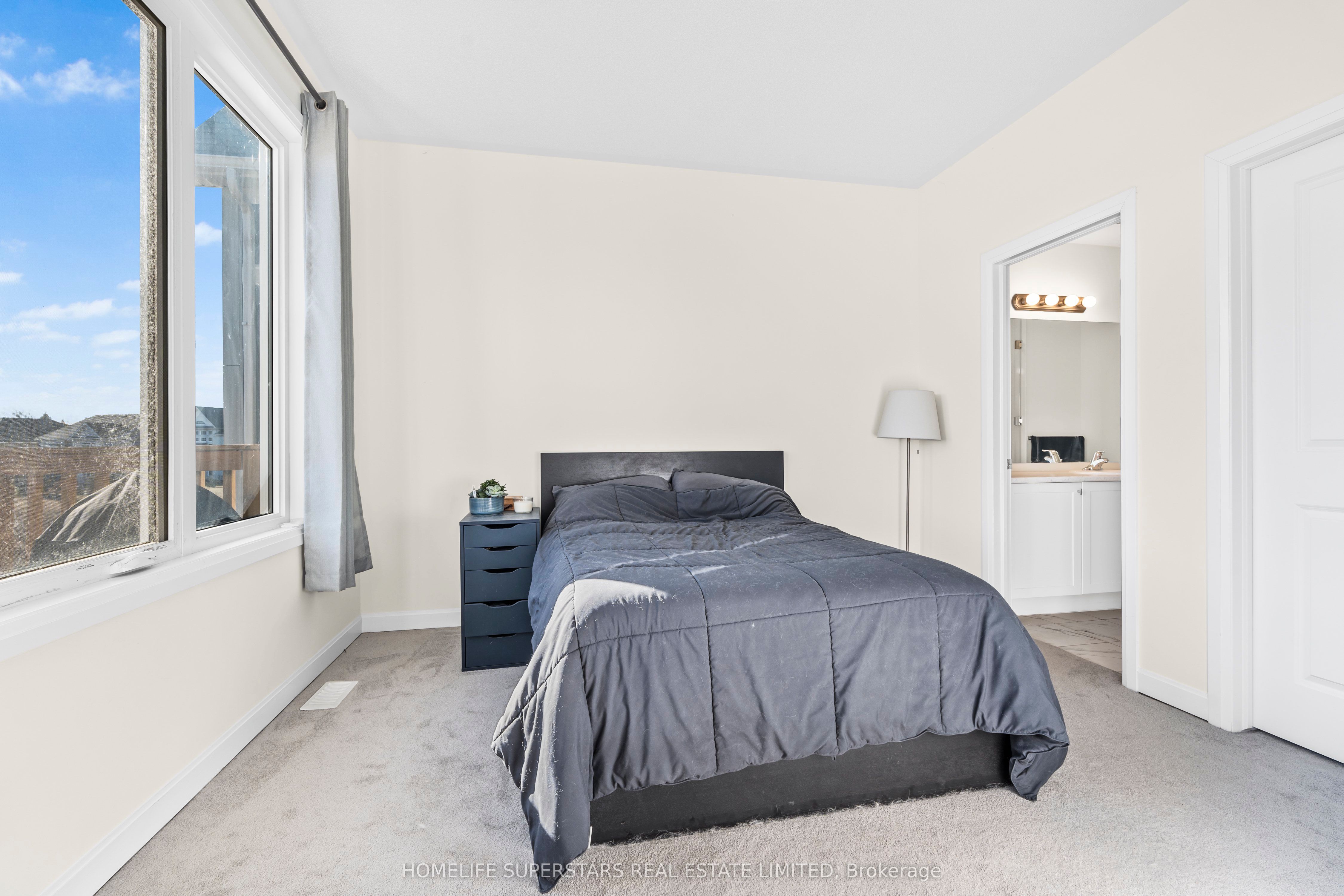 18 Oakmont Drive Property Photo 16