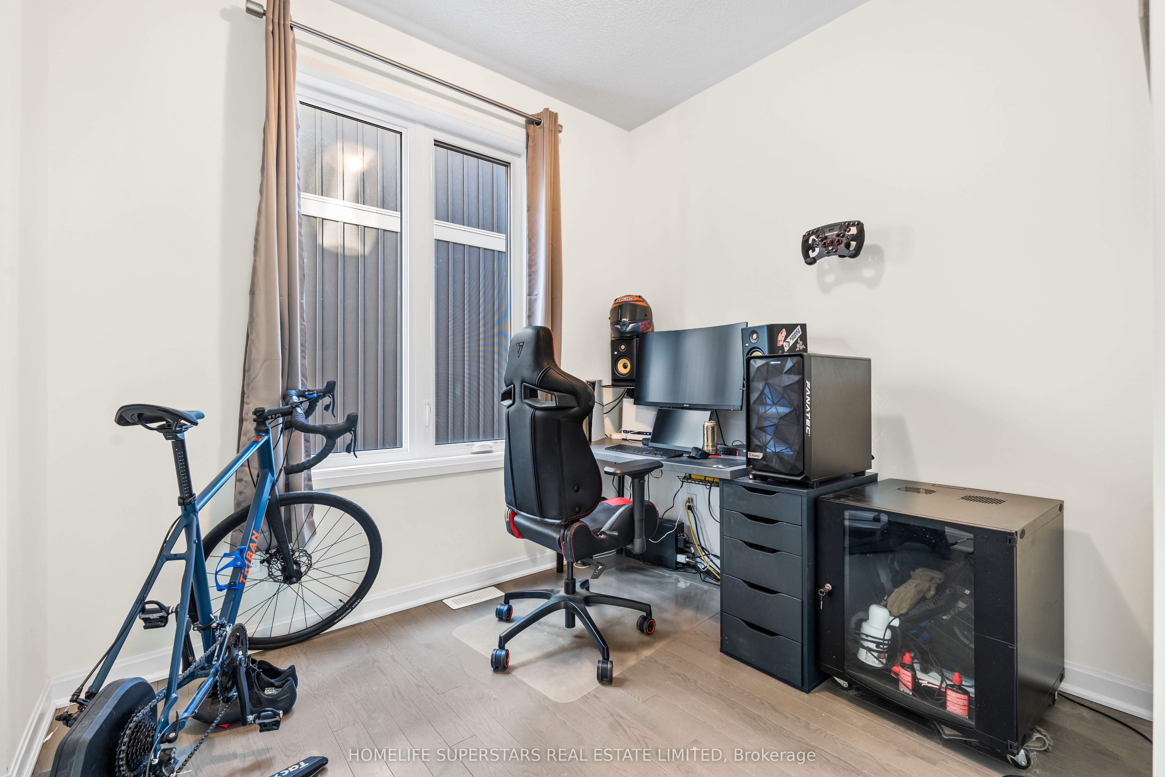 18 Oakmont Drive Property Photo 17