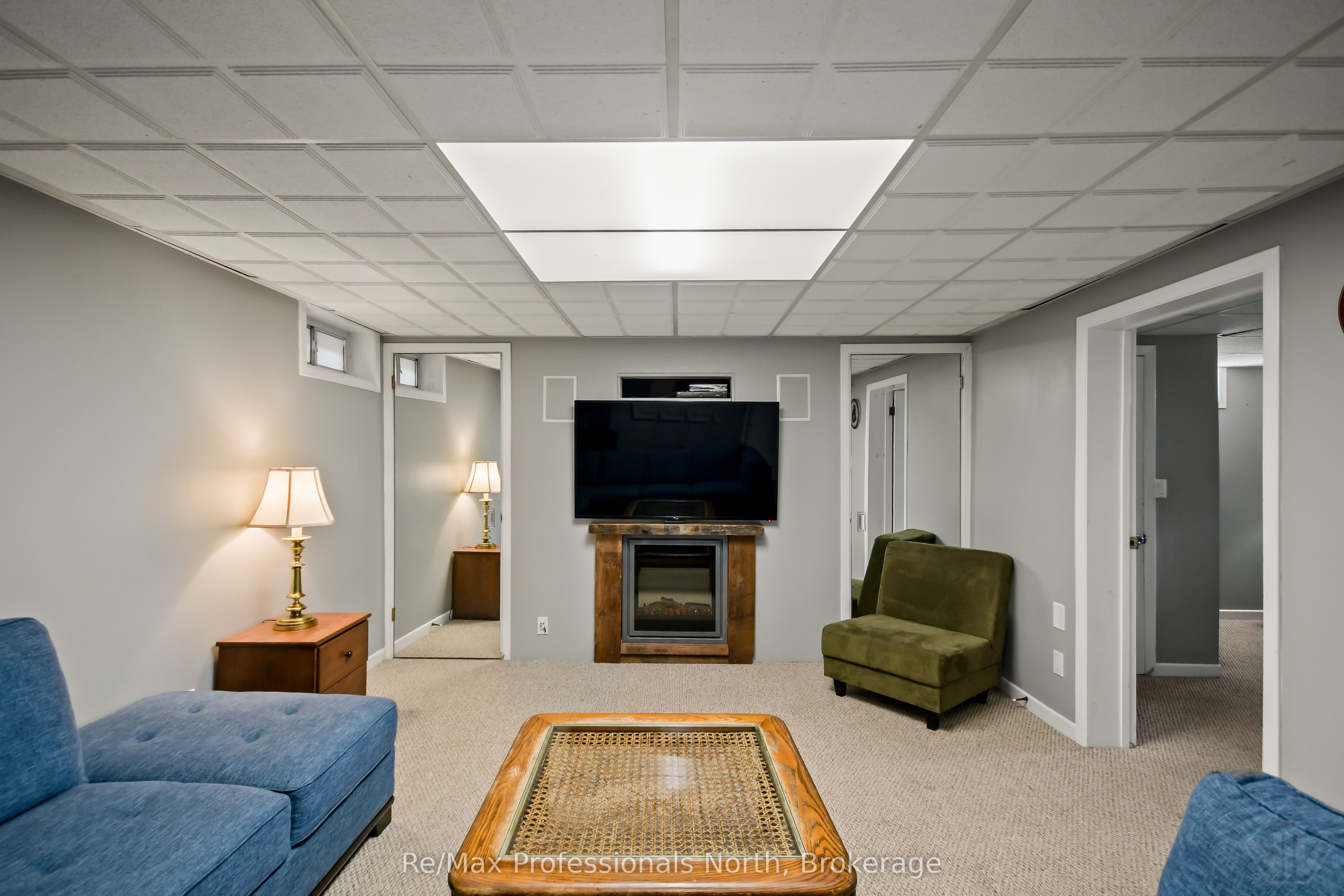 695 John Street N Property Photo 31