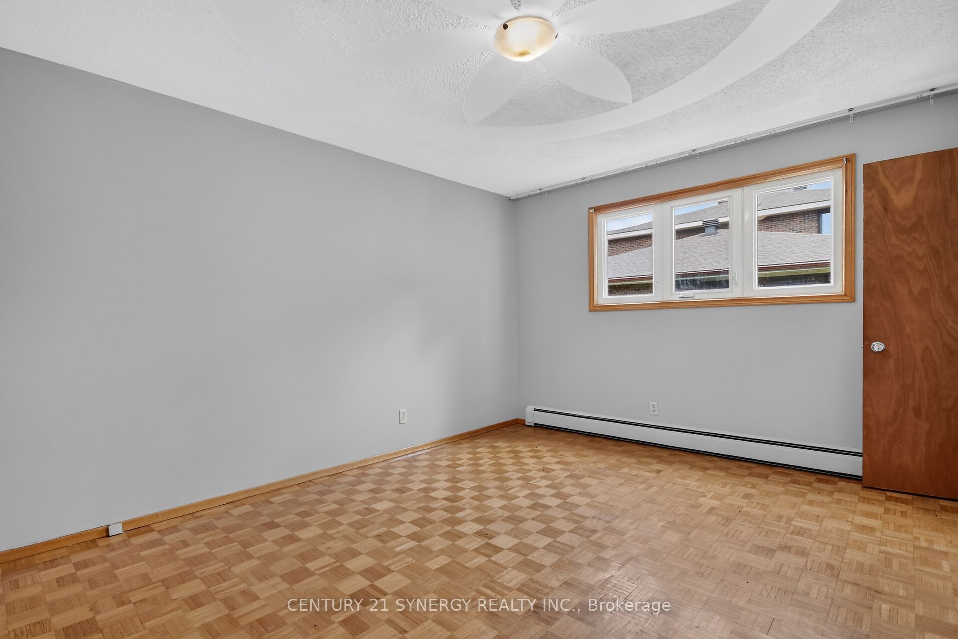 974 Greenbriar Avenue Property Photo 12