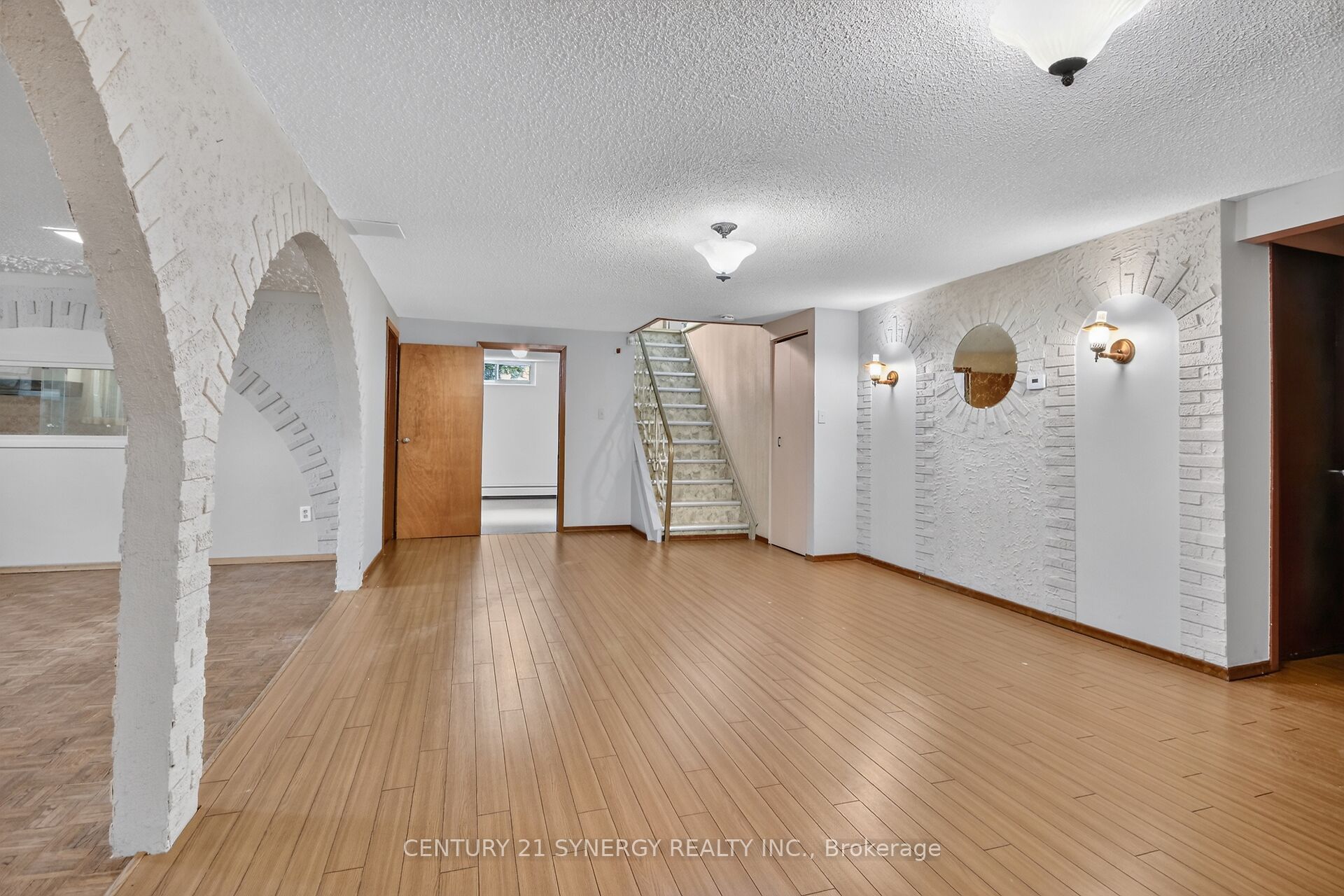974 Greenbriar Avenue Property Photo 24