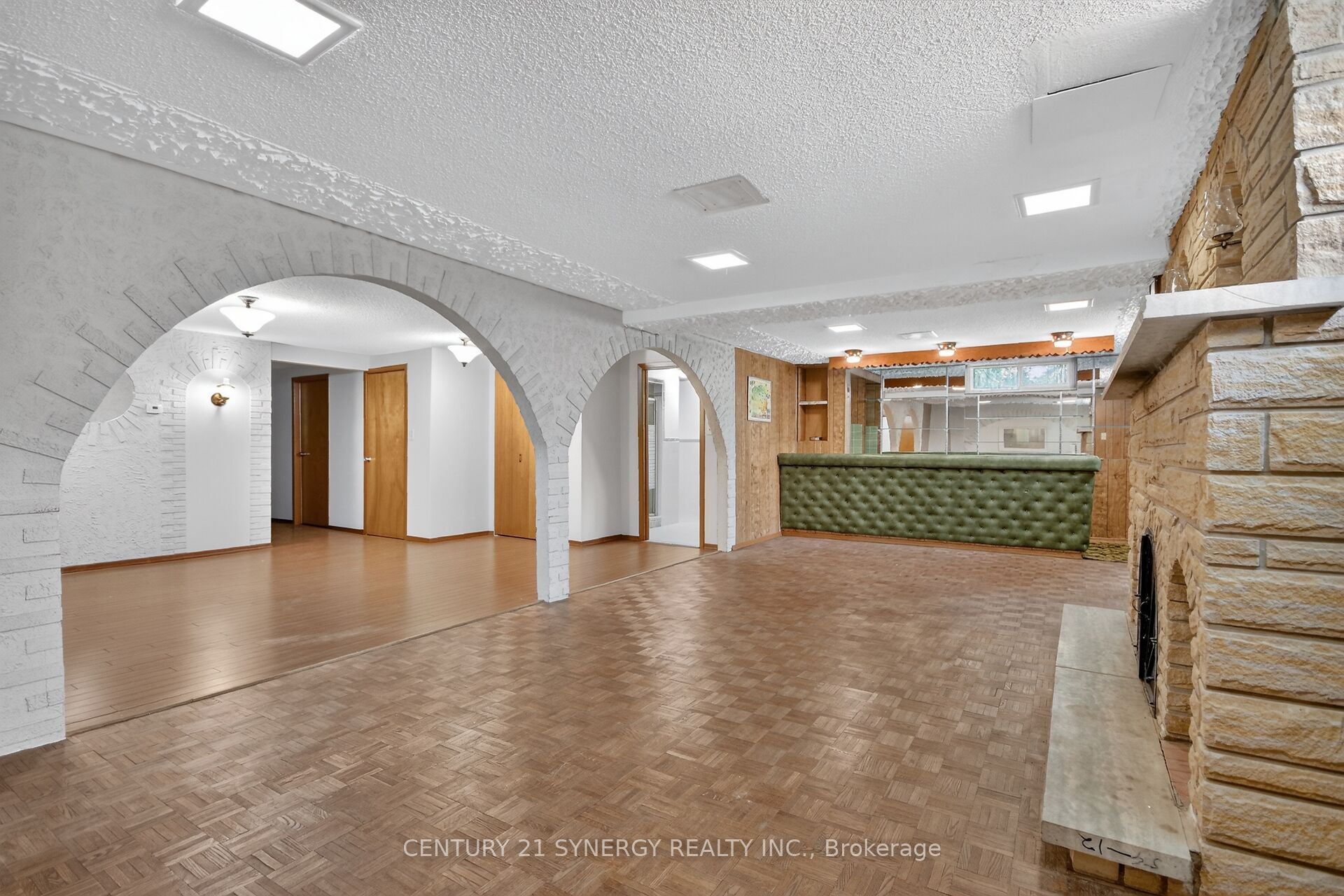 974 Greenbriar Avenue Property Photo 27