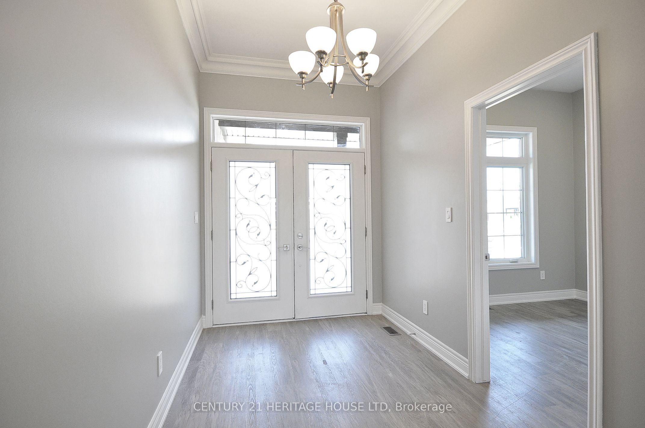 230 Orr Street S Property Photo 6