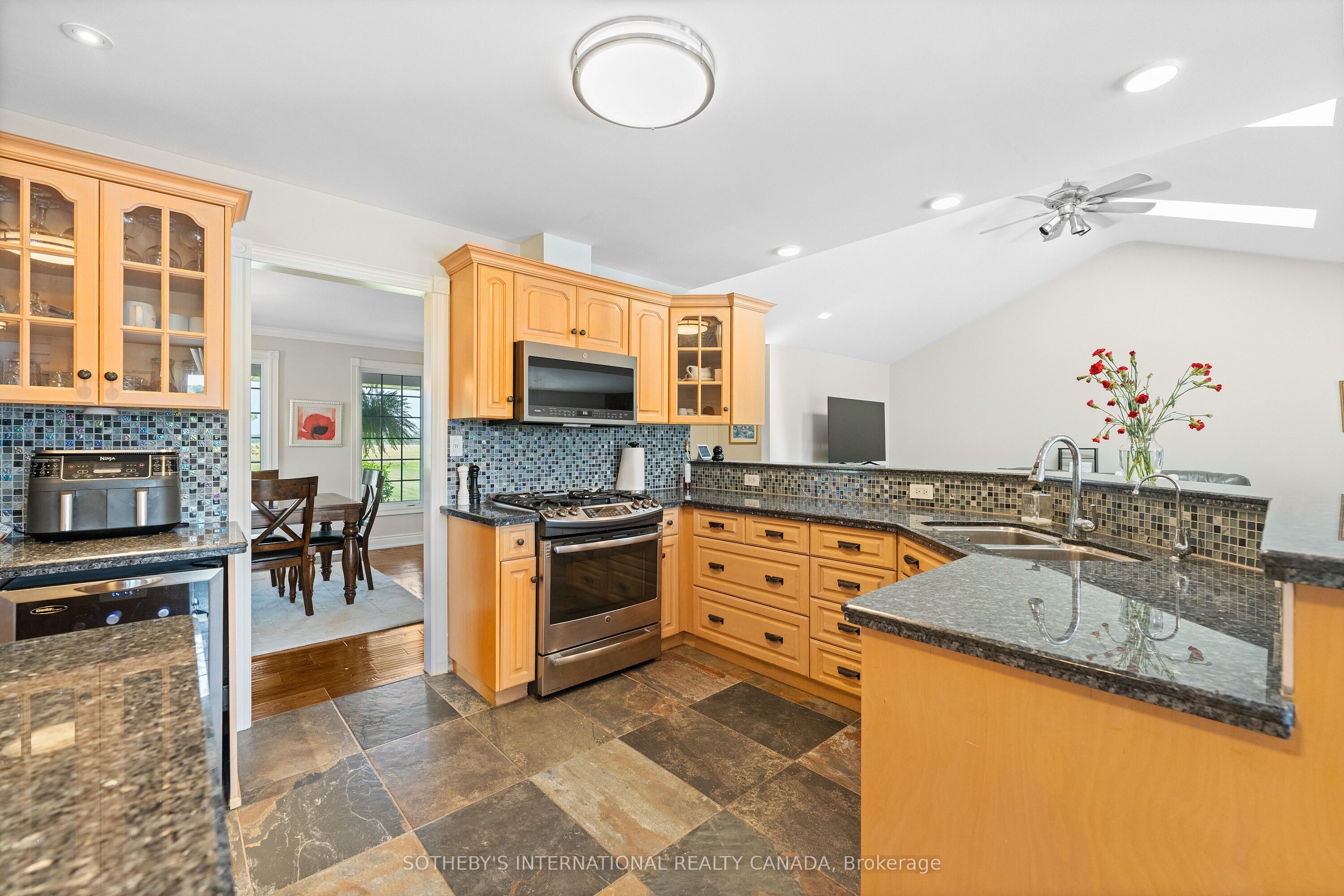 551 Darby Road Property Photo 20