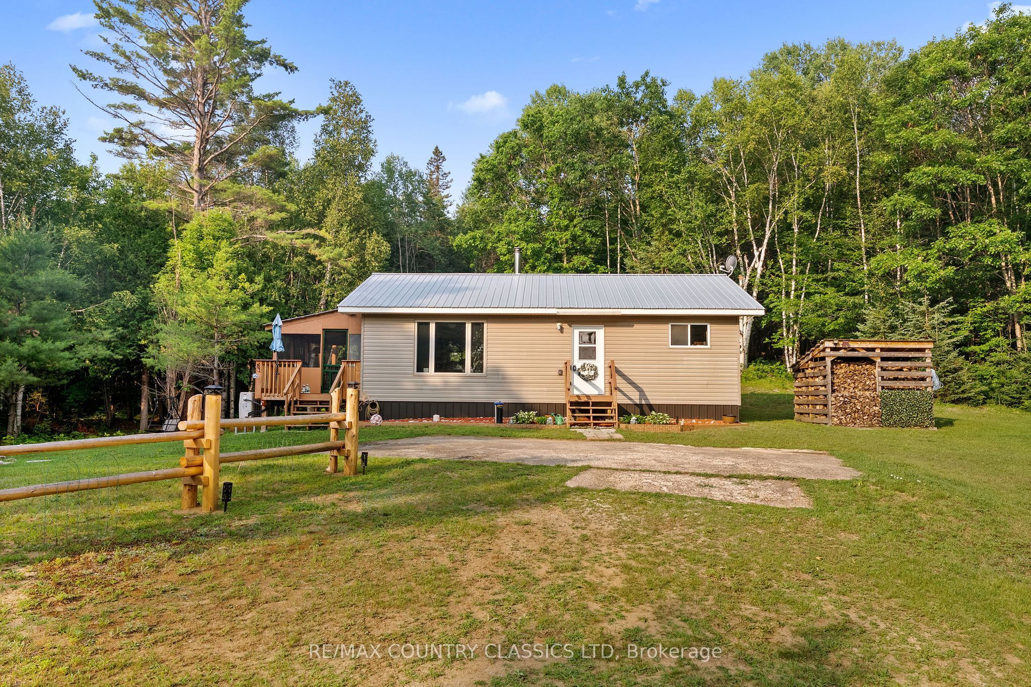 528 Hwy No.28 Property Photo 1