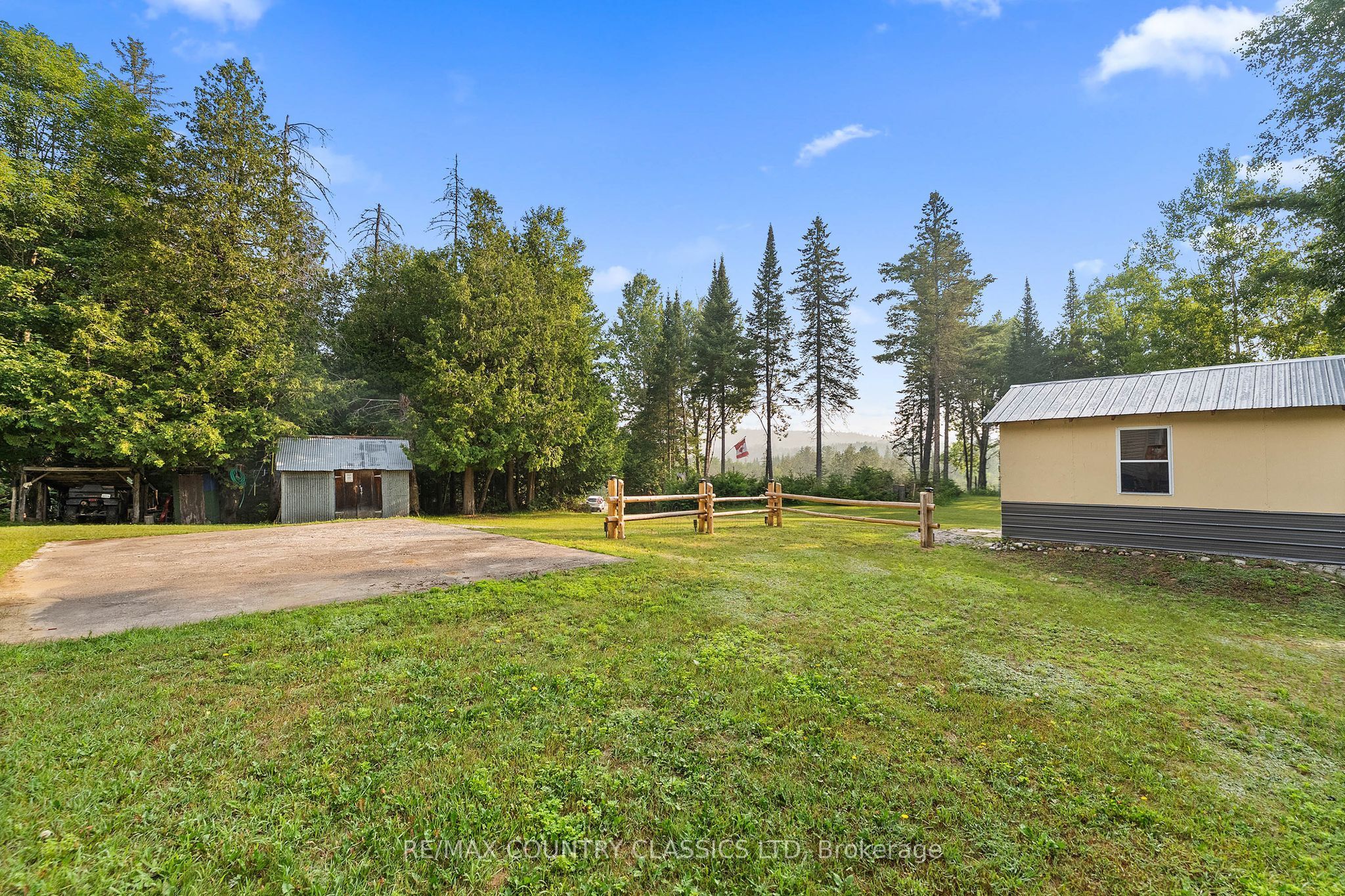 528 Hwy No.28 Property Photo 3