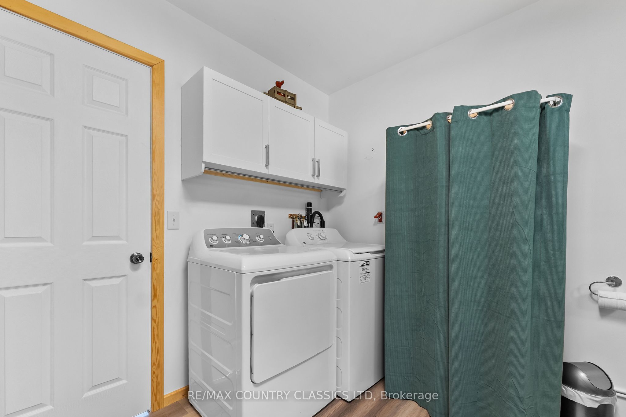 528 Hwy No.28 Property Photo 18