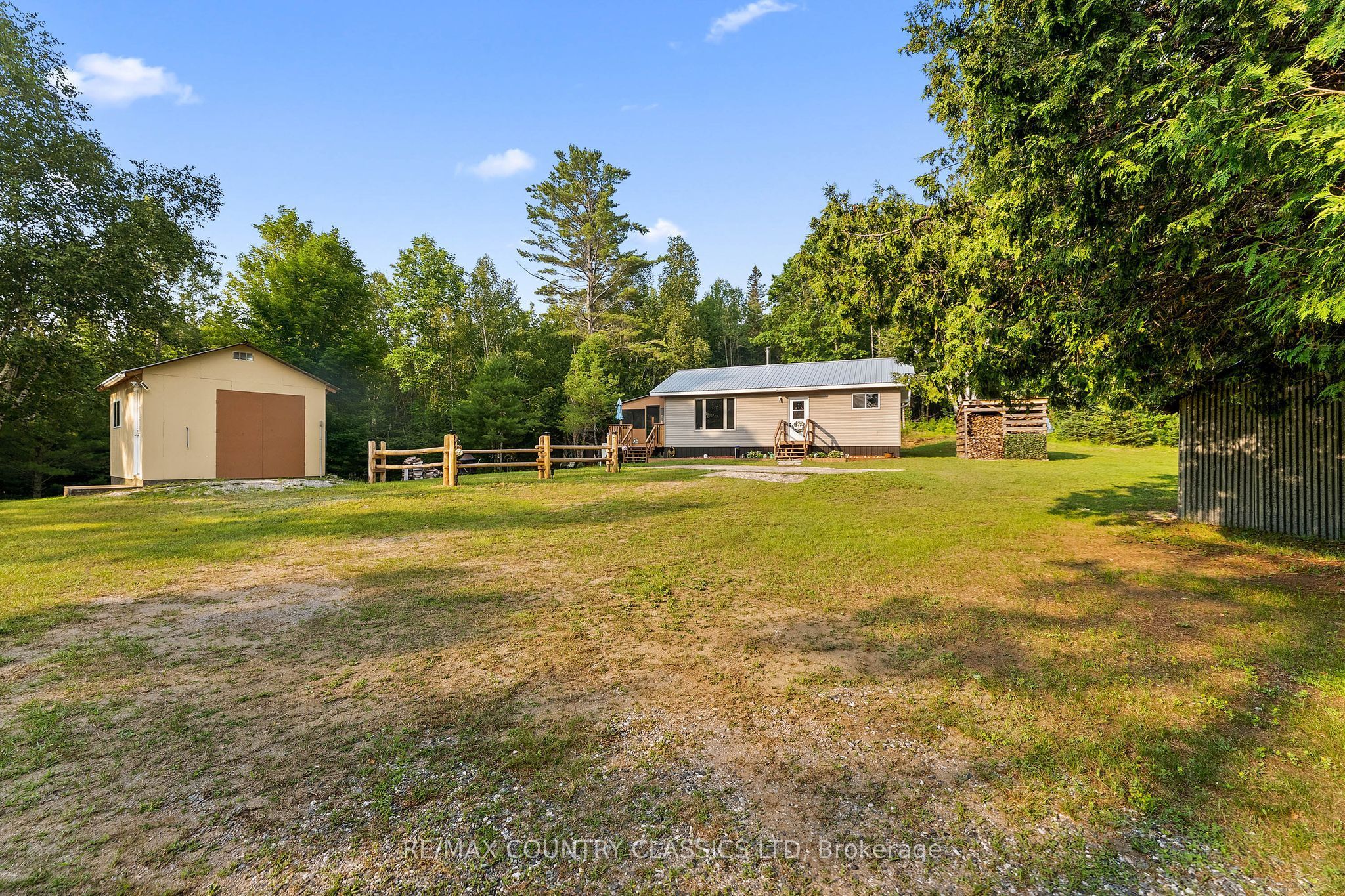 528 Hwy No.28 Property Photo 21