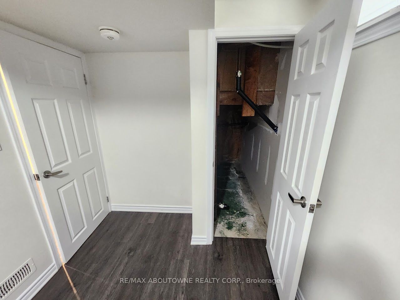 18 Greeningdon Drive Lower Property Photo 17
