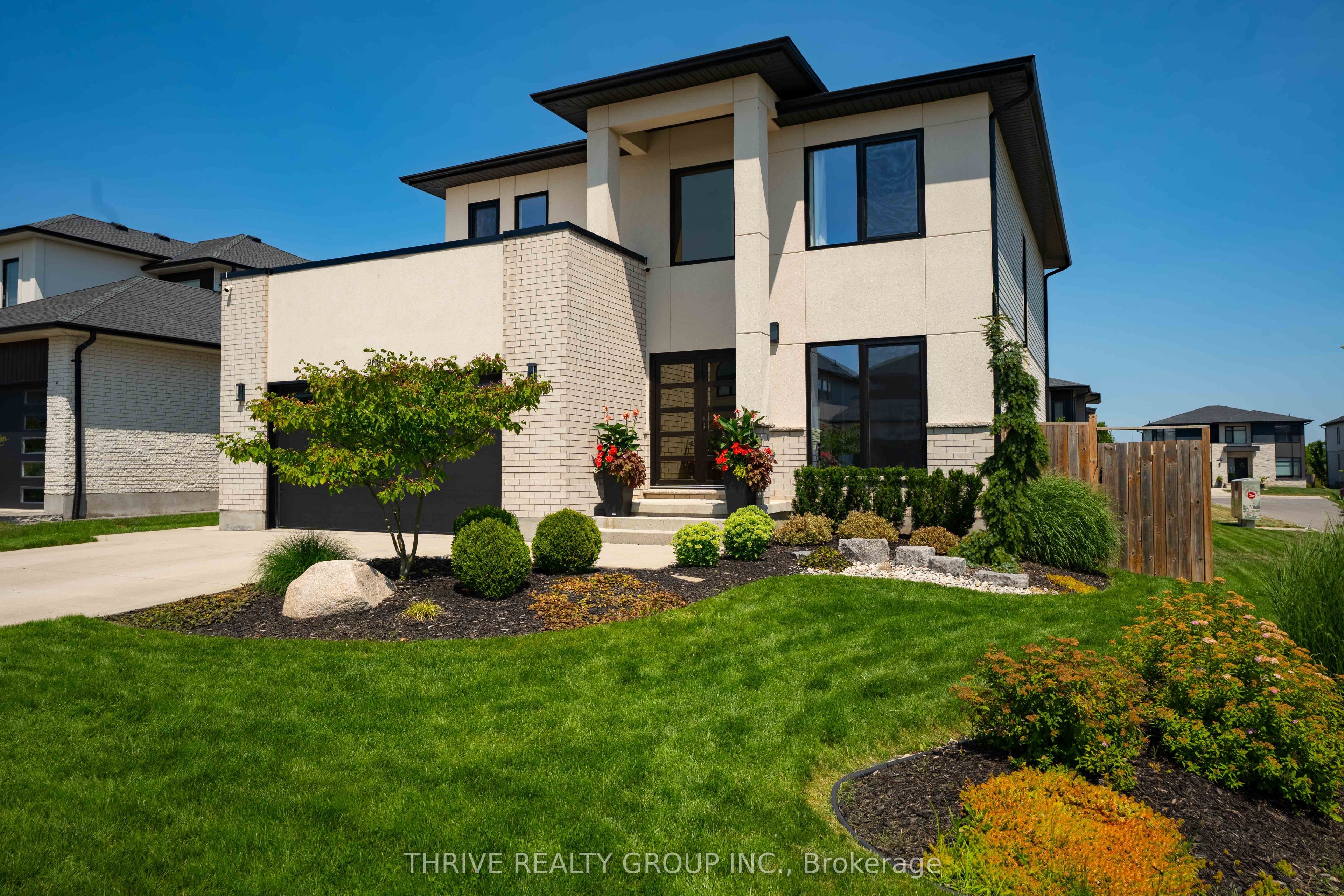 2084 Tyson Walk Property Photo 2