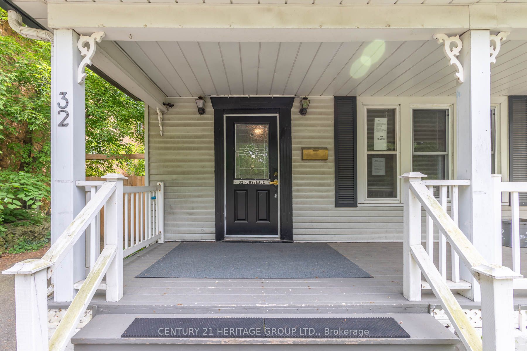 32 Rousseaux Street Property Photo 4
