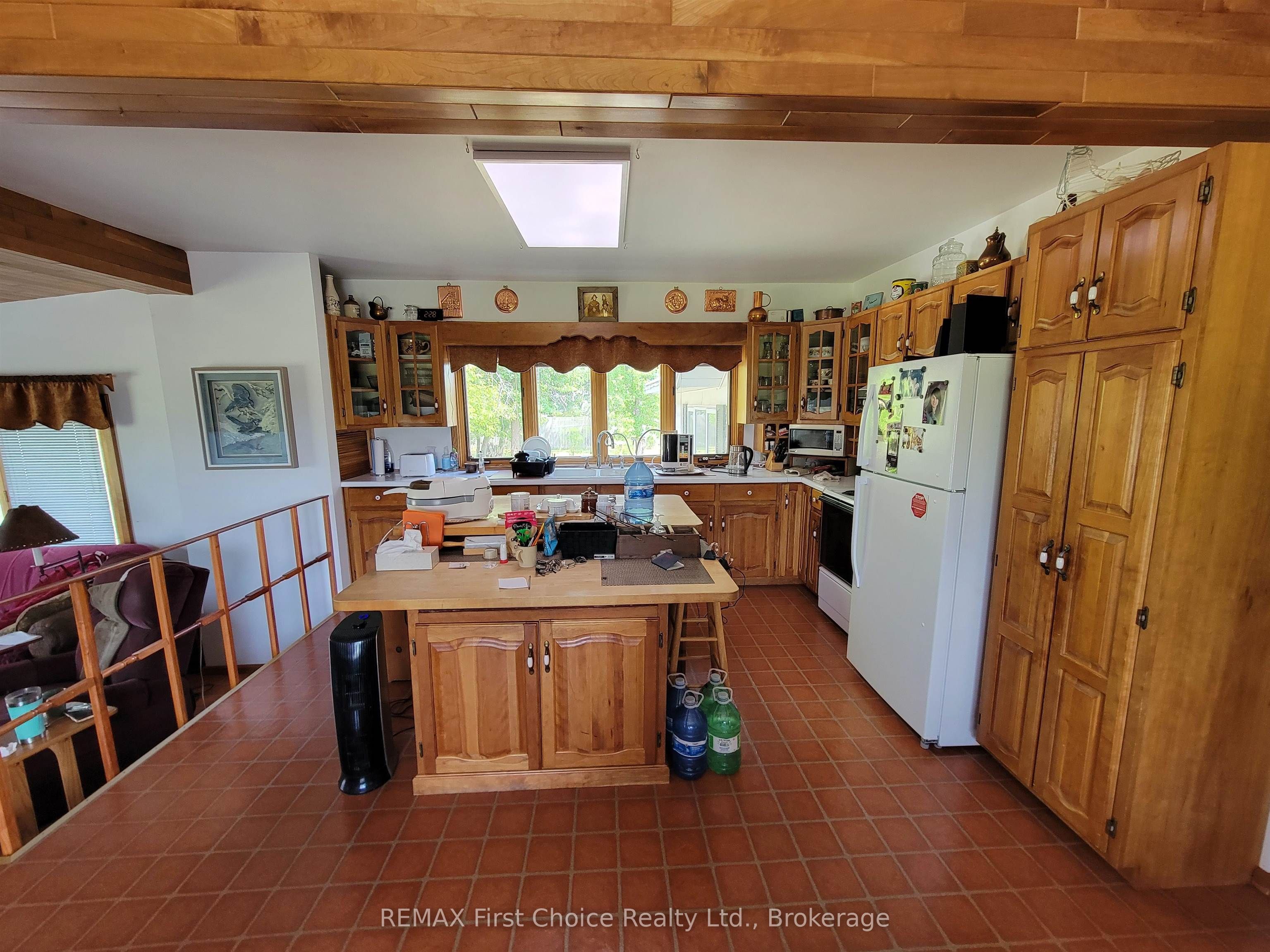 1611 Hwy 11/71 Property Photo 4
